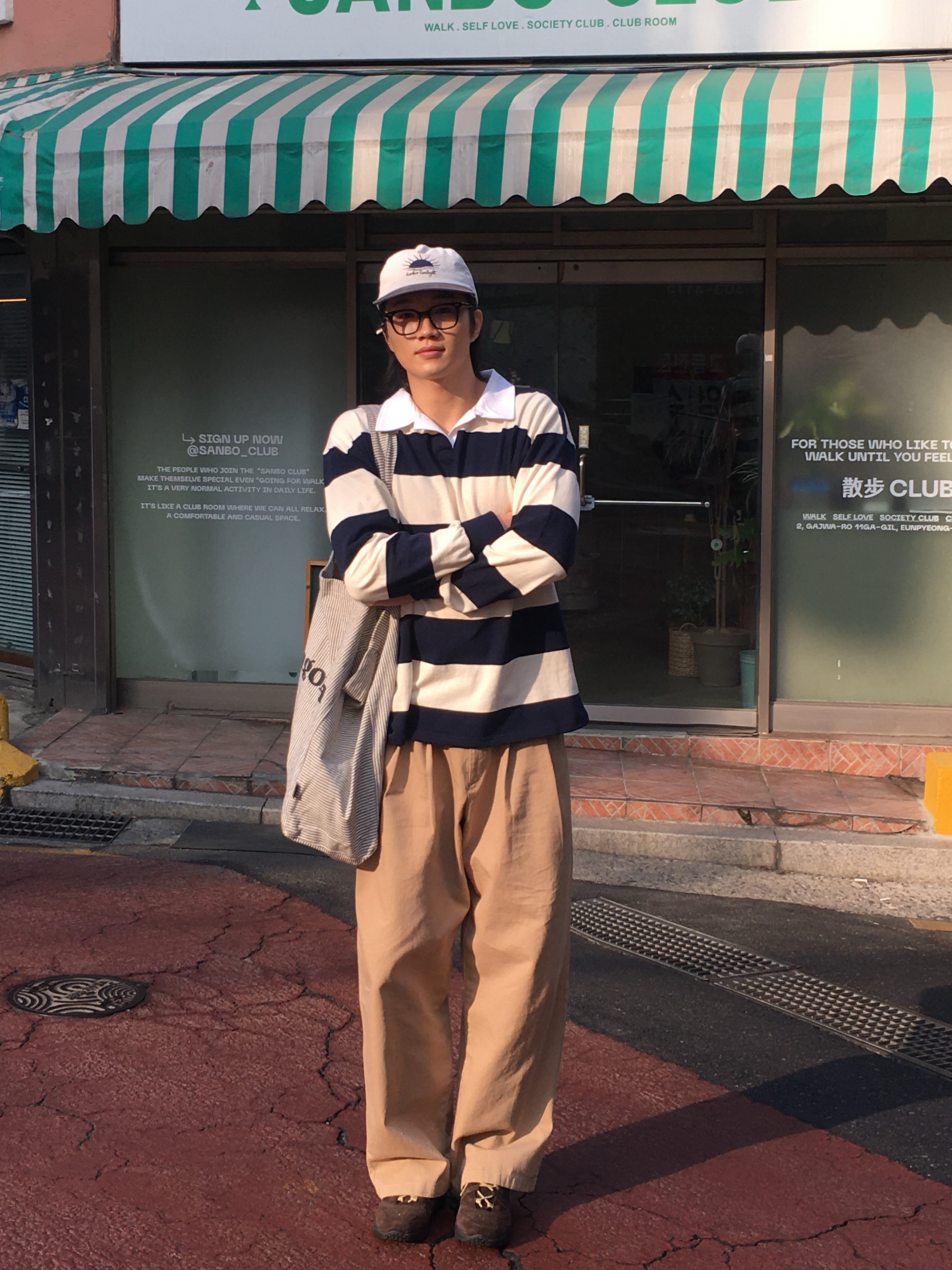 [6% 적립] NegativeThree Moley Tracking Sneakers Nut Brown, Patagonia Recycled Market Tote Bag Fitz Roy Icon Farrier Stripe Forge Grey 착용 스타일 - 2