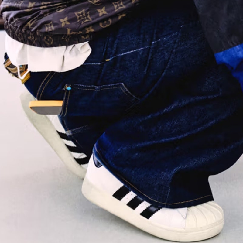 Adidas x Pharrell Williams Virginia Superstar 92 Core White Cream White 착용 스타일 - 2