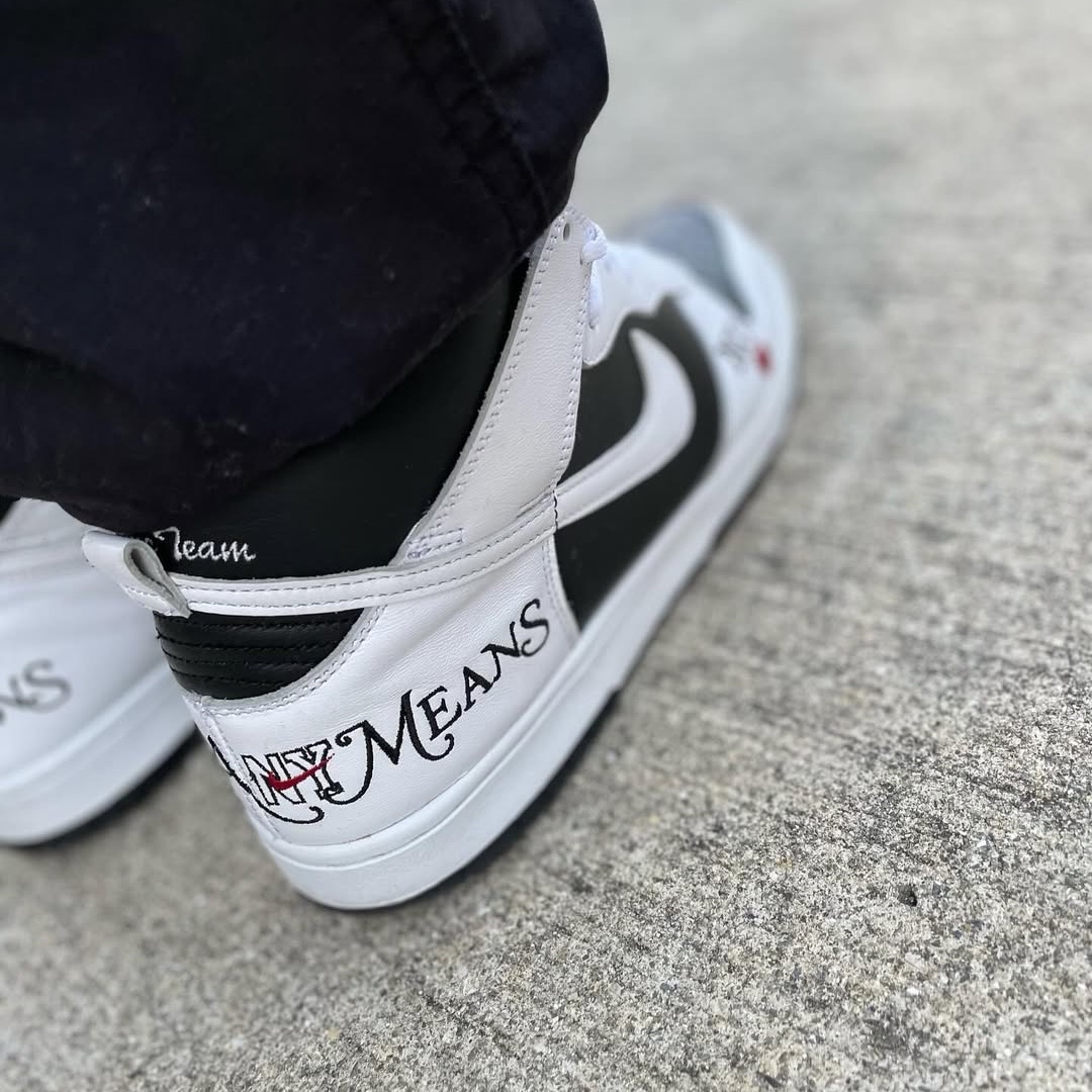 Nike x Supreme SB Dunk High OG QS By Any Means Black White 착용 스타일 - 1