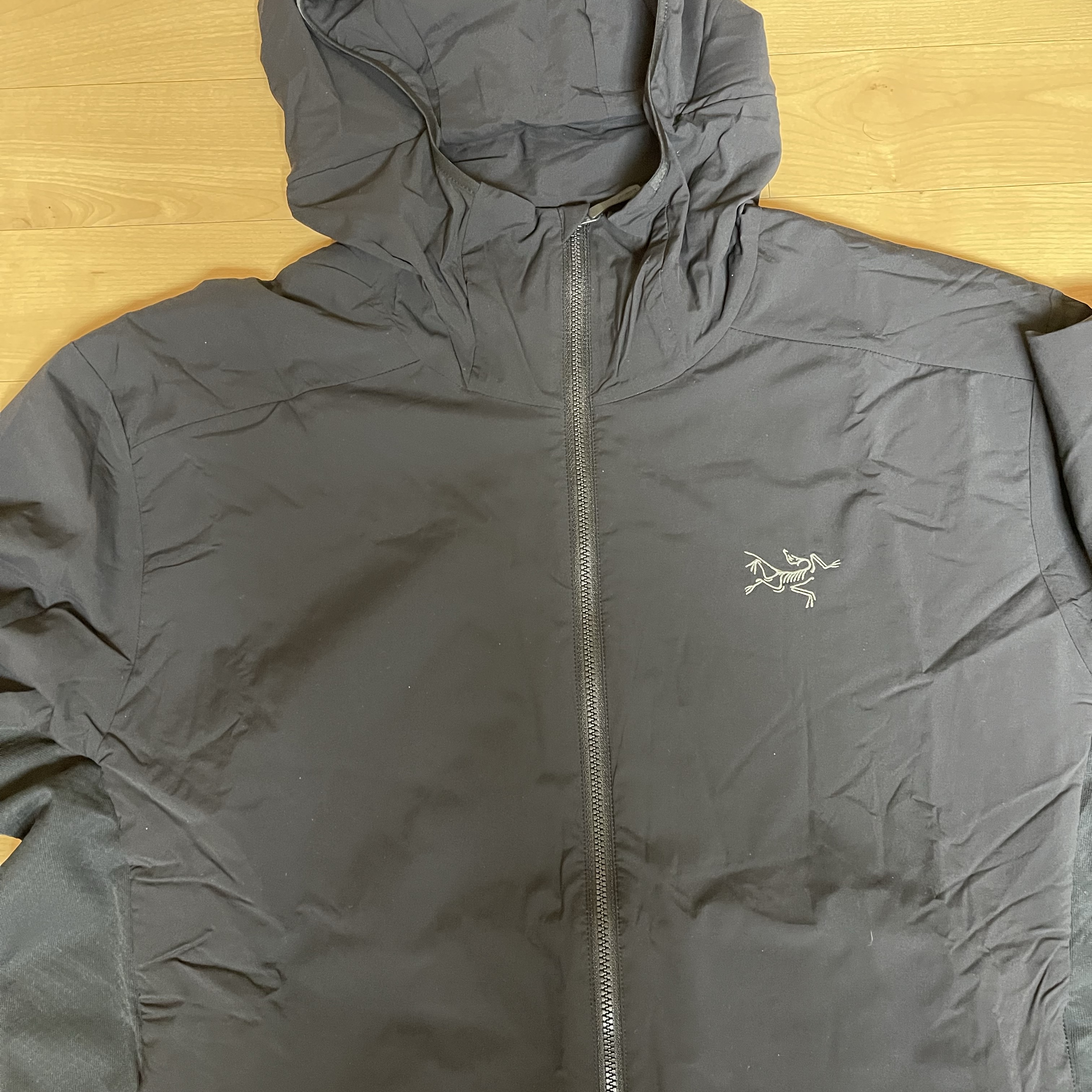 Arc'teryx Atom SL Hoody Black 착용 스타일