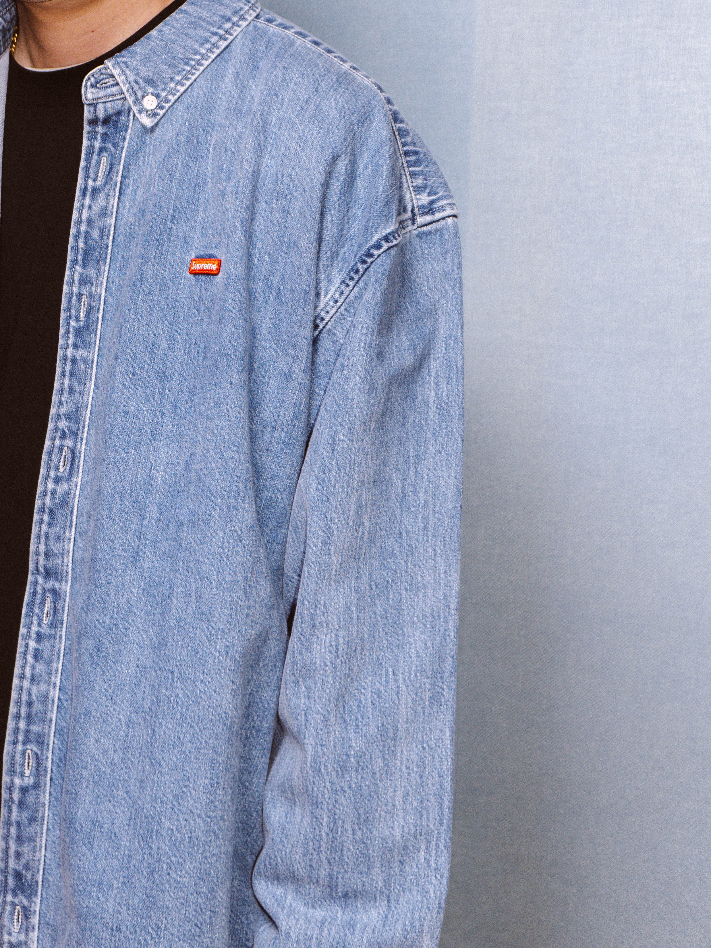 Supreme Small Box Denim Shirt Washed Indigo - 25SS 착용 스타일 - 2