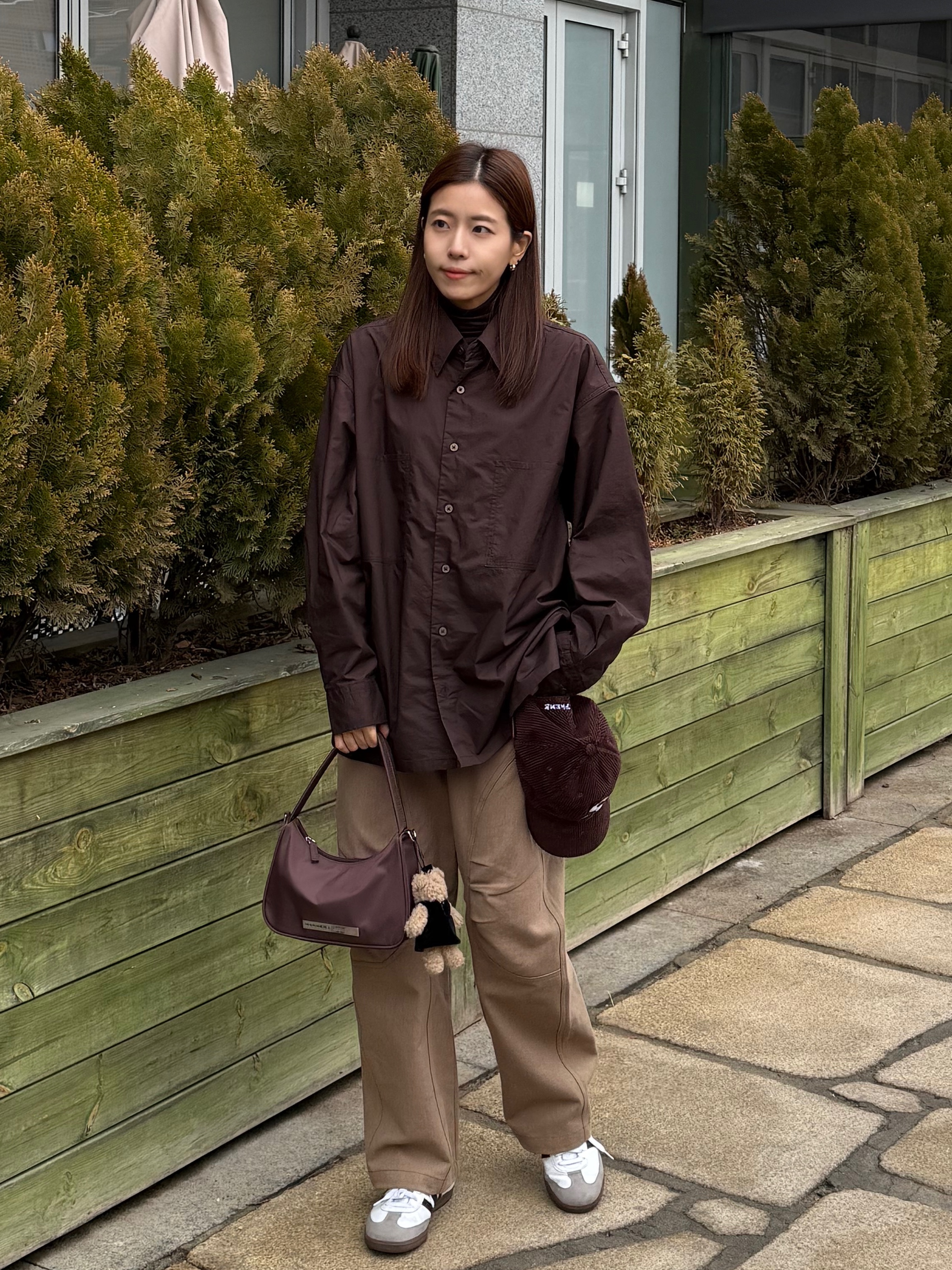 Supreme Corduroy S Logo 6-Panel Dark Brown - 24FW, STU x Monamhee CoCo 착용 스타일 - 2