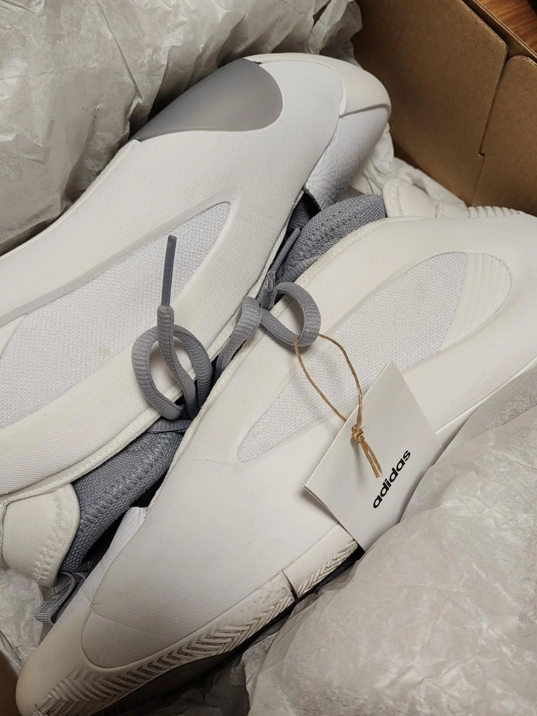 Adidas Harden Vol. 8 Cloud White Halo Silver 착용 스타일