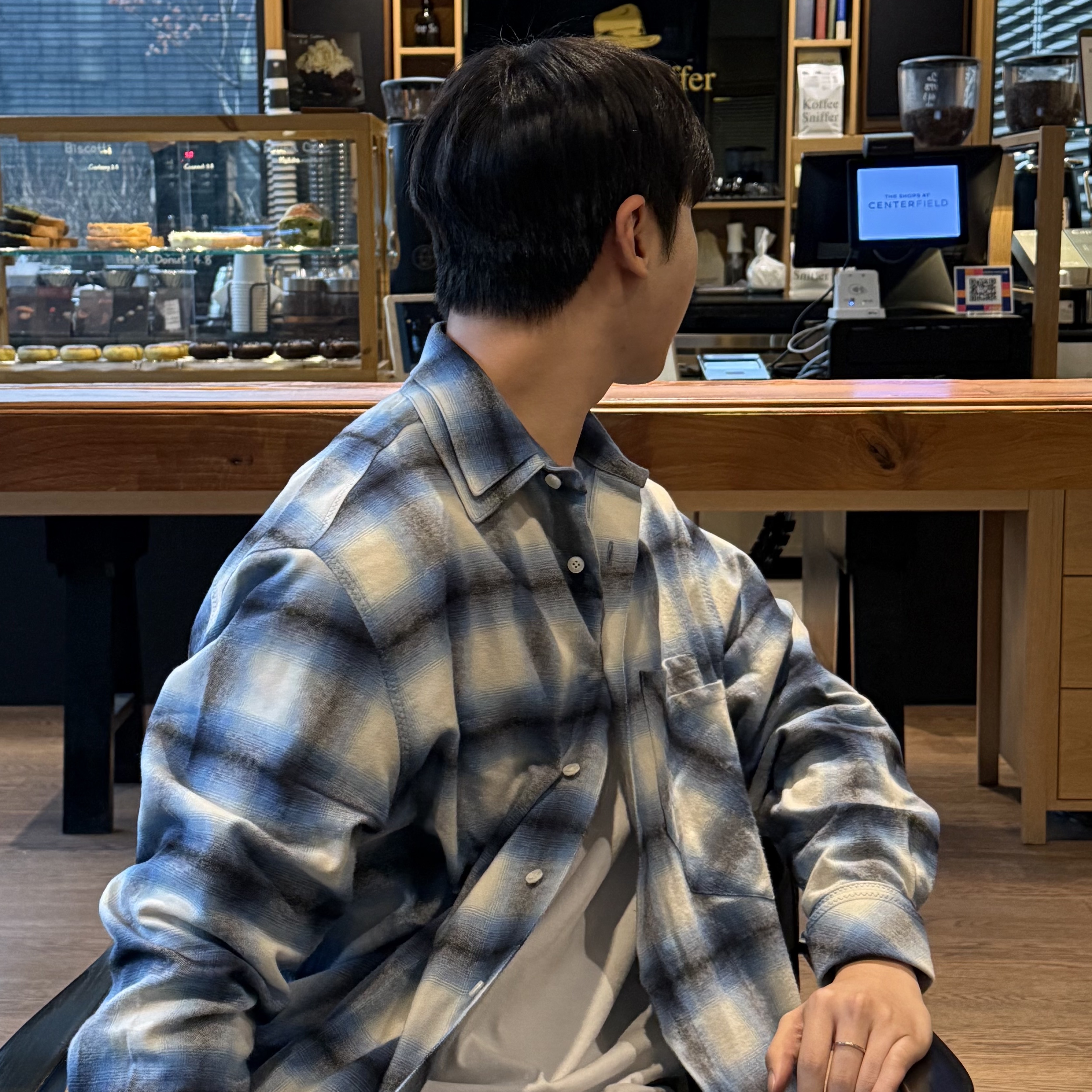 Huey Double Check Shirts Blue 착용 스타일