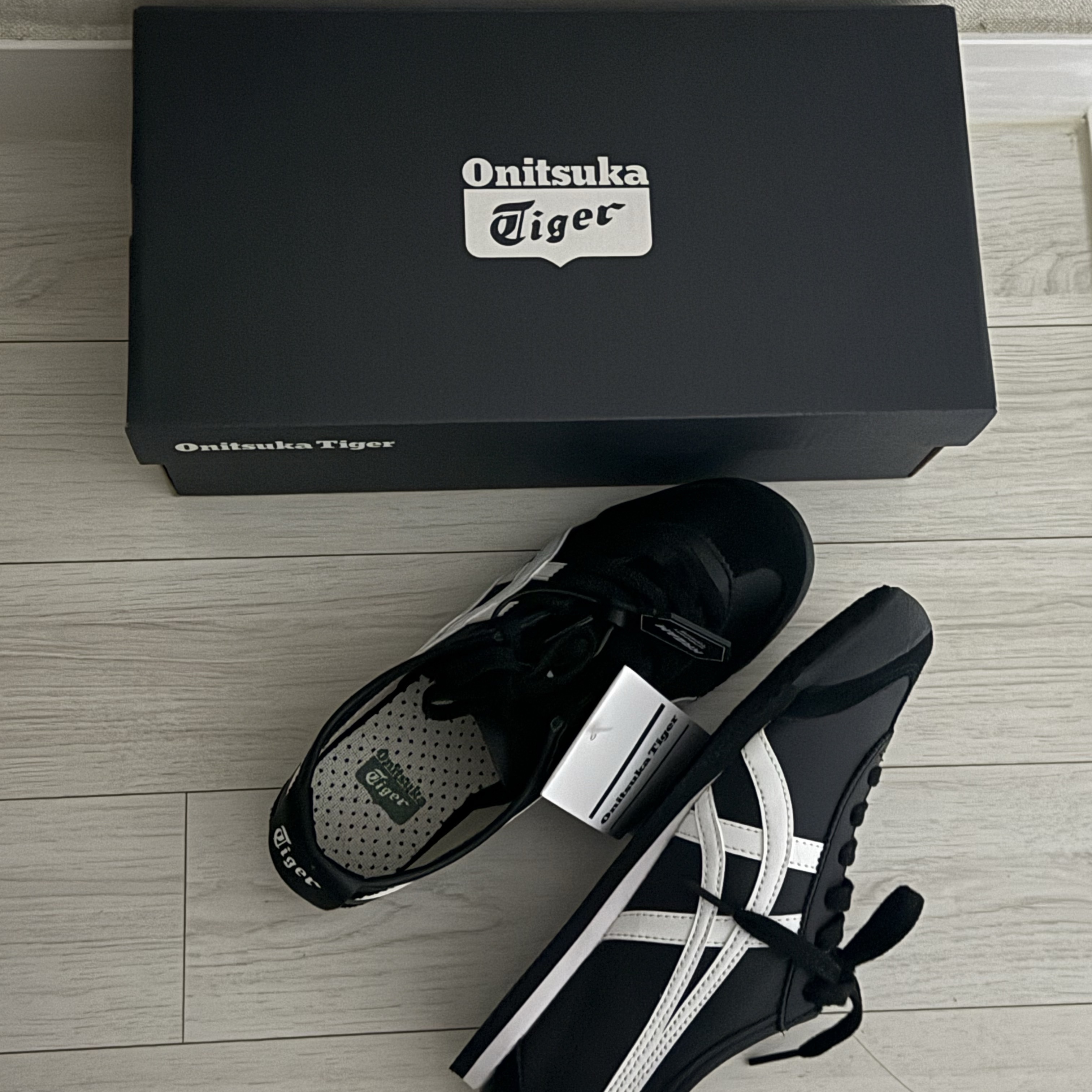 Onitsuka Tiger Mexico 66 Black White 착용 스타일