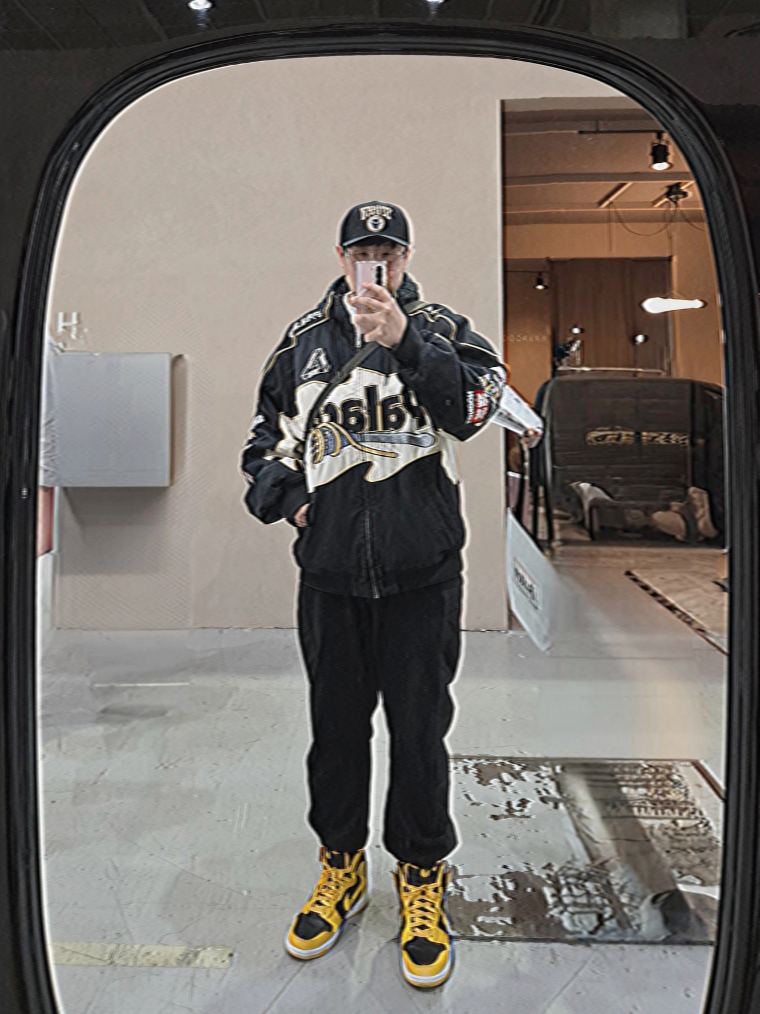 Stussy x Goldie Metalheadz 30 Snapback Black, Palace Pasta Jacket Black - 24FW 착용 스타일