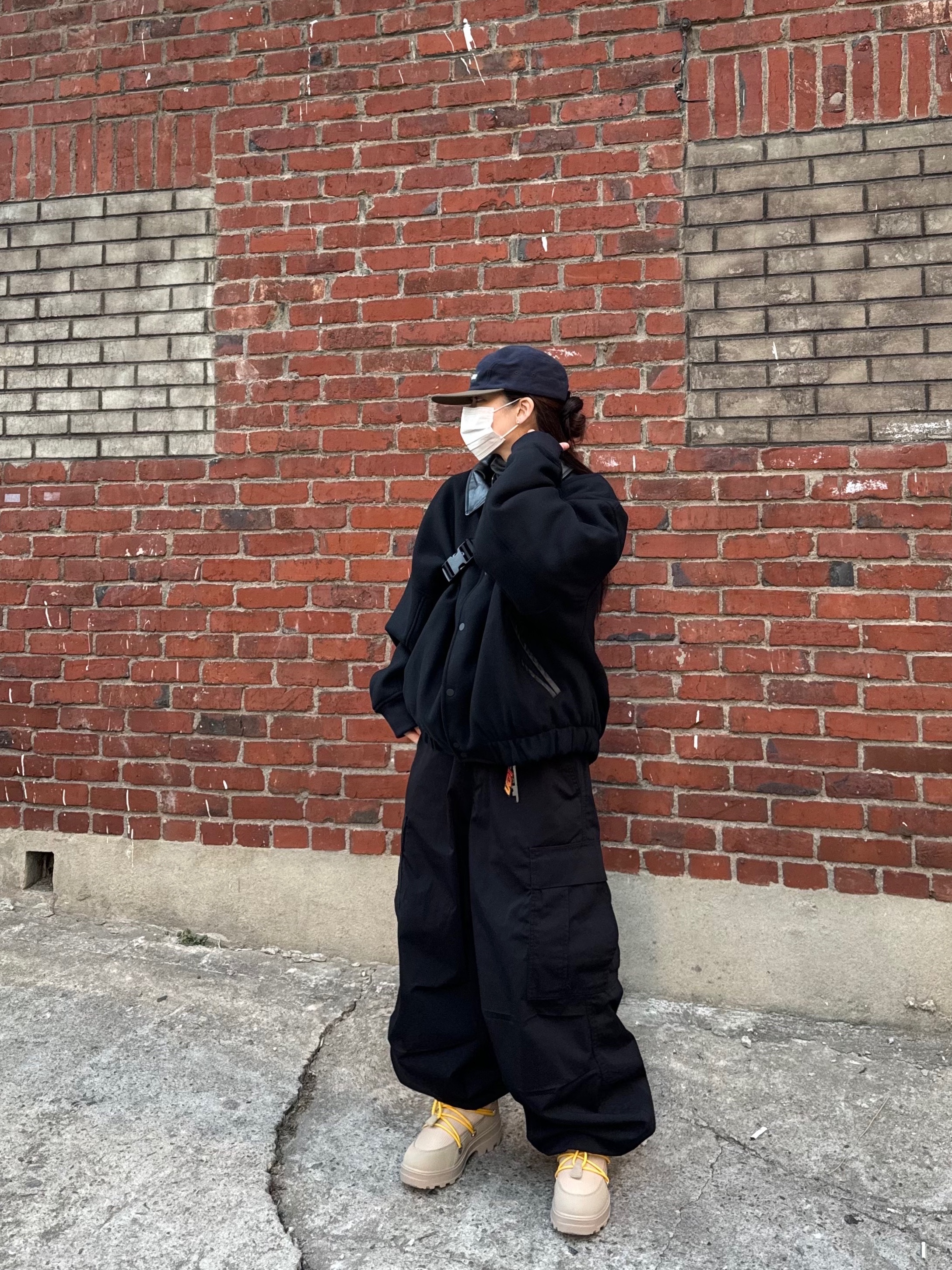 Nike Solo Swoosh Wool Varsity Jacket Black White - Asia, Supreme 2-Tone Camp Cap Navy - 23FW 착용 스타일 - 6