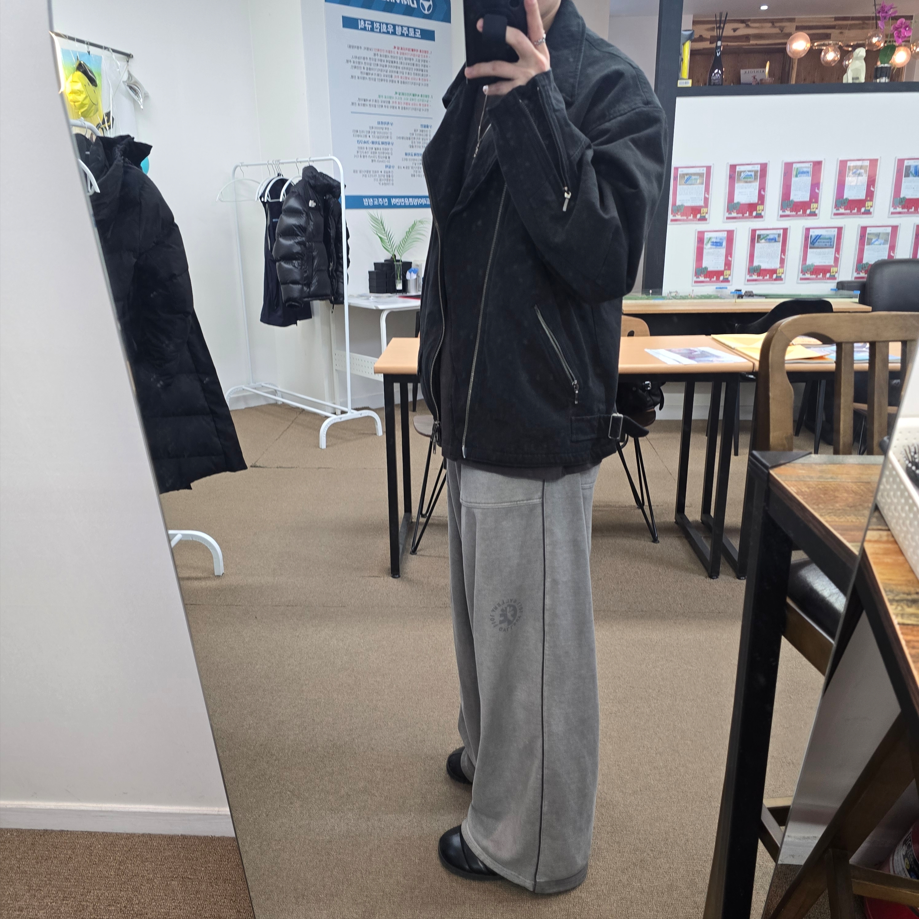 Polyteru 1011 Fatigue Sweatpants 1.2v Dirty Gray 착용 스타일