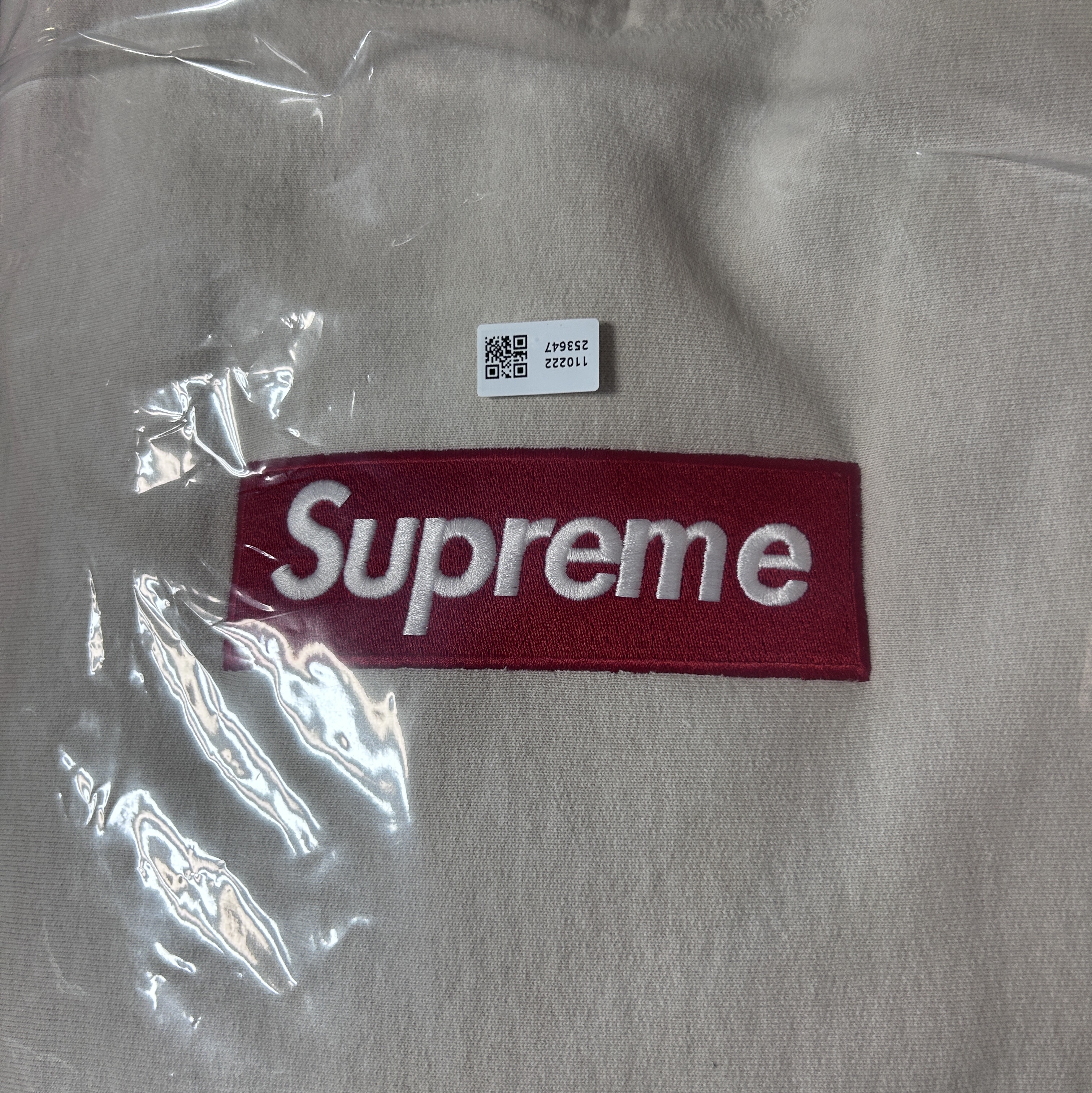 Supreme Box Logo Hooded Sweatshirt Stone - 24FW 착용 스타일