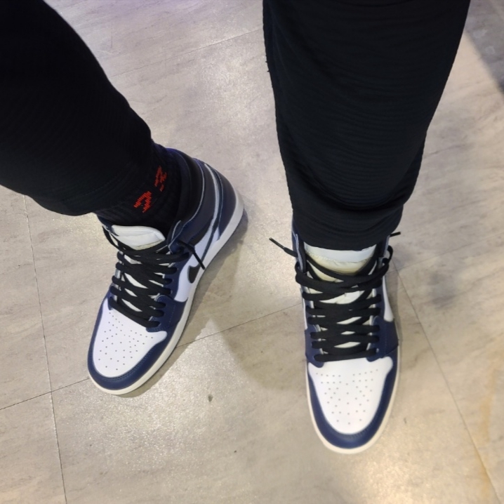 Jordan 1 Retro High OG Midnight Navy 착용 스타일