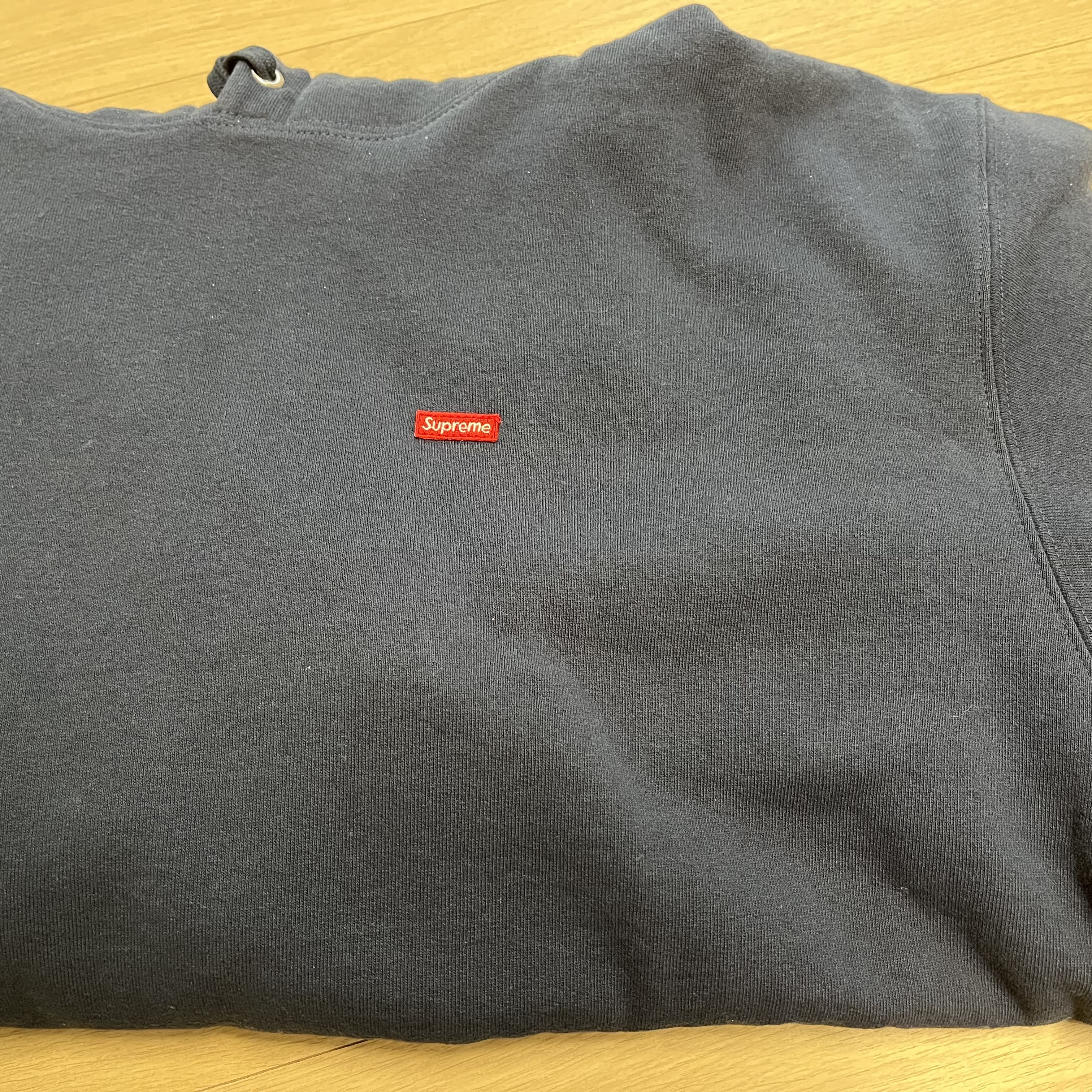 Supreme Small Box Hooded Sweatshirt Navy - 24FW 착용 스타일