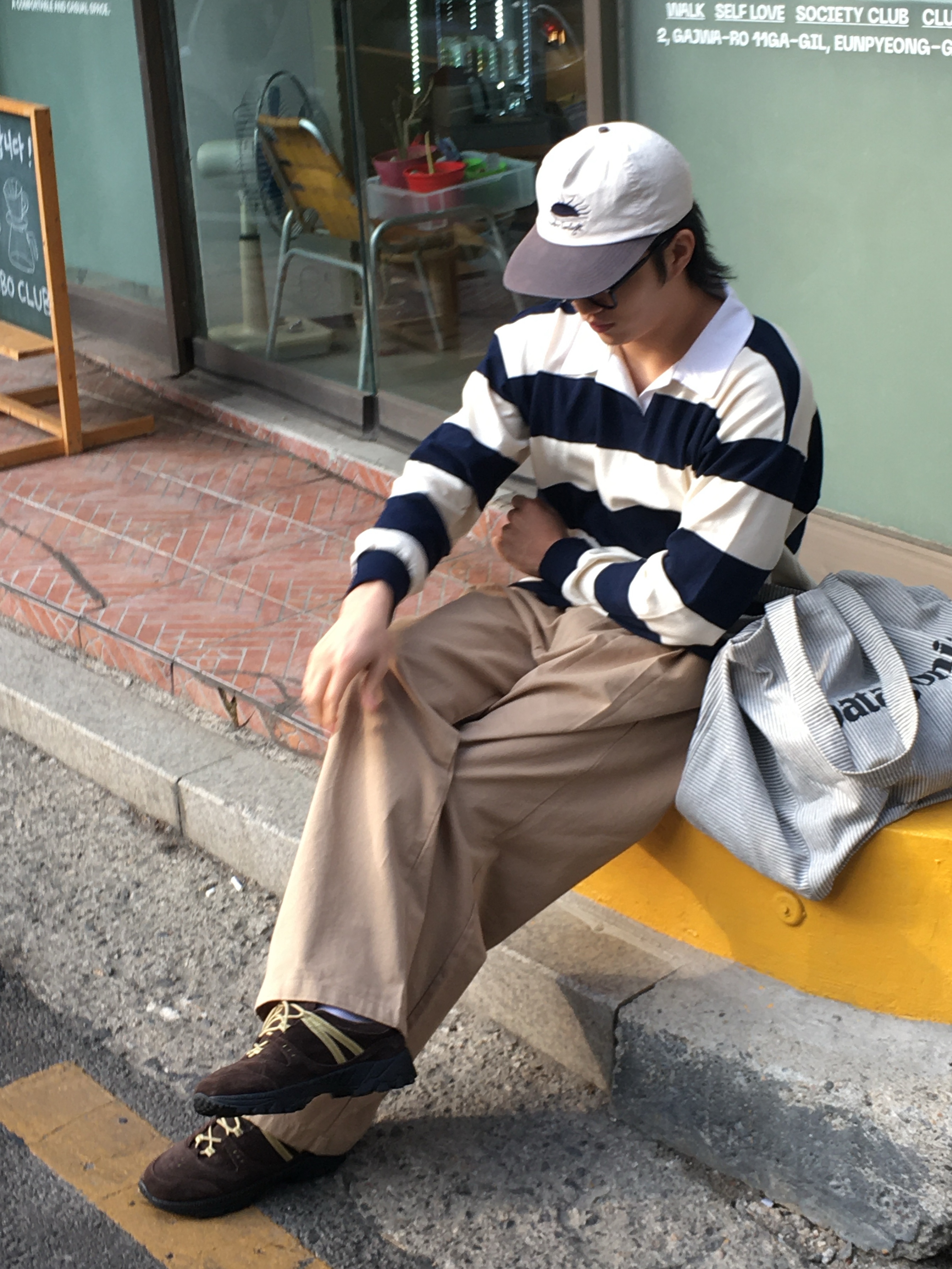 [6% 적립] NegativeThree Moley Tracking Sneakers Nut Brown, Patagonia Recycled Market Tote Bag Fitz Roy Icon Farrier Stripe Forge Grey 착용 스타일 - 3