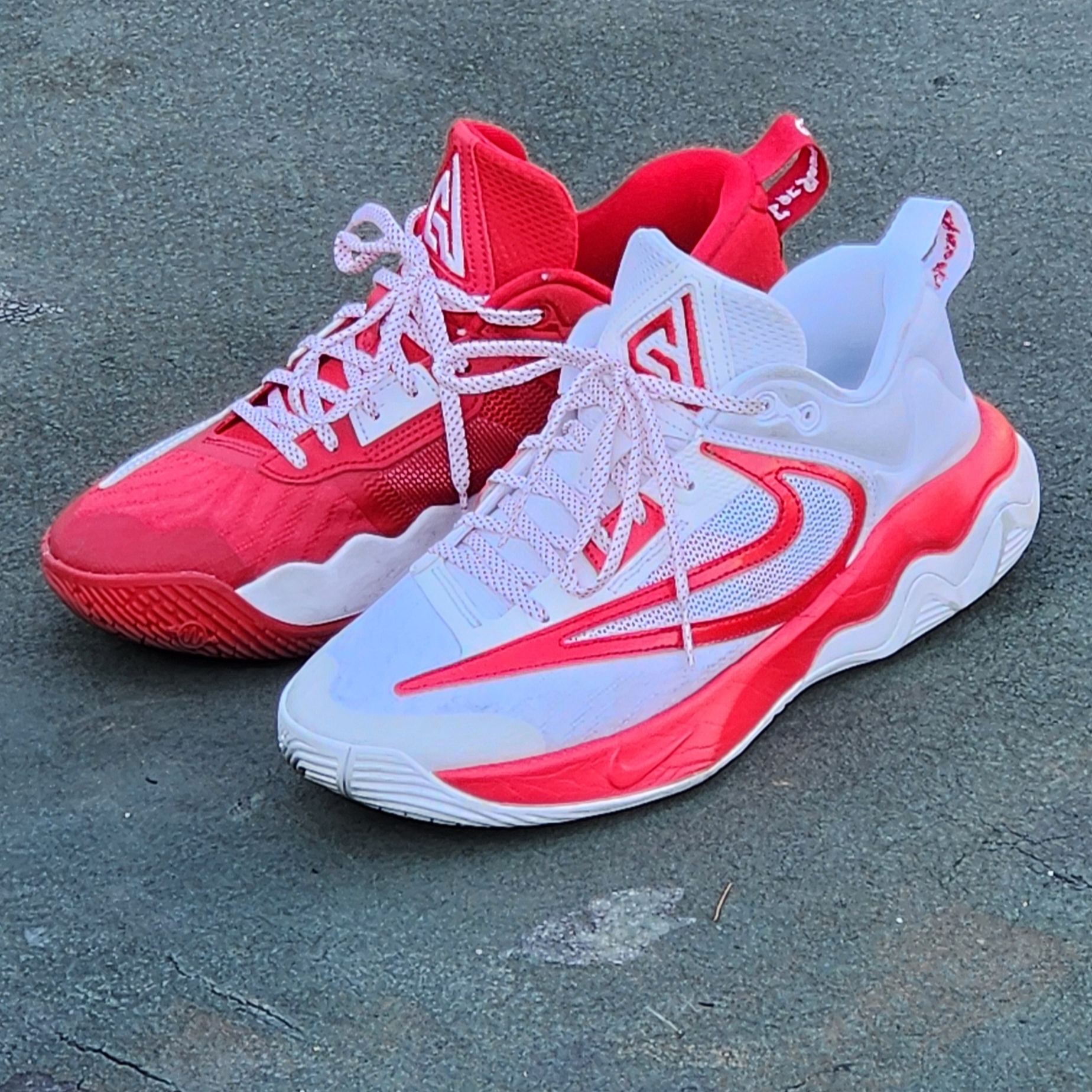 Nike Giannis Immortality 3 ASW EP University Red White 착용 스타일