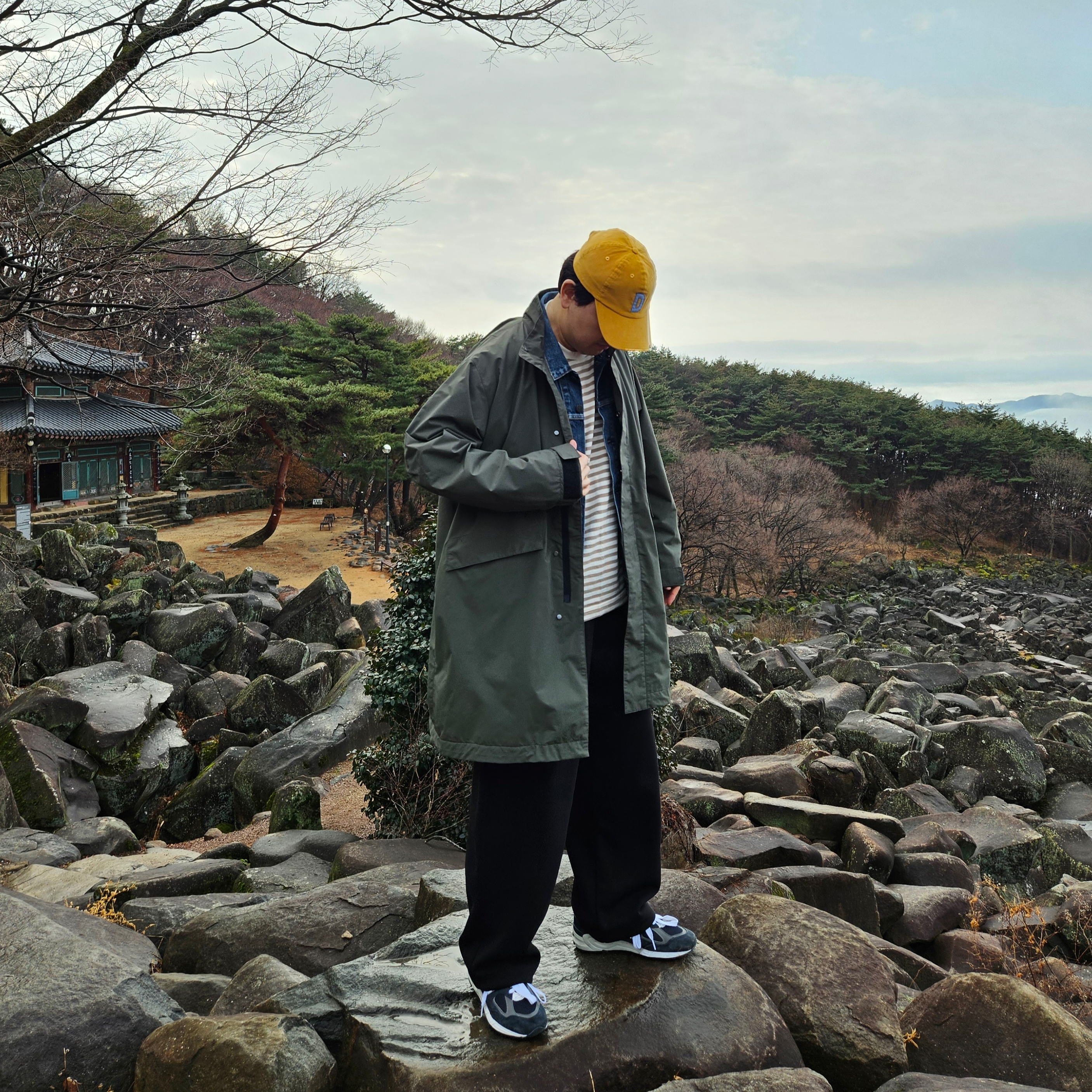 New Balance 990v2 Made in USA Navy, Omega Seamaster Planet Ocean 600M Co Axial Master Chronometer Steel Black 착용 스타일 - 1