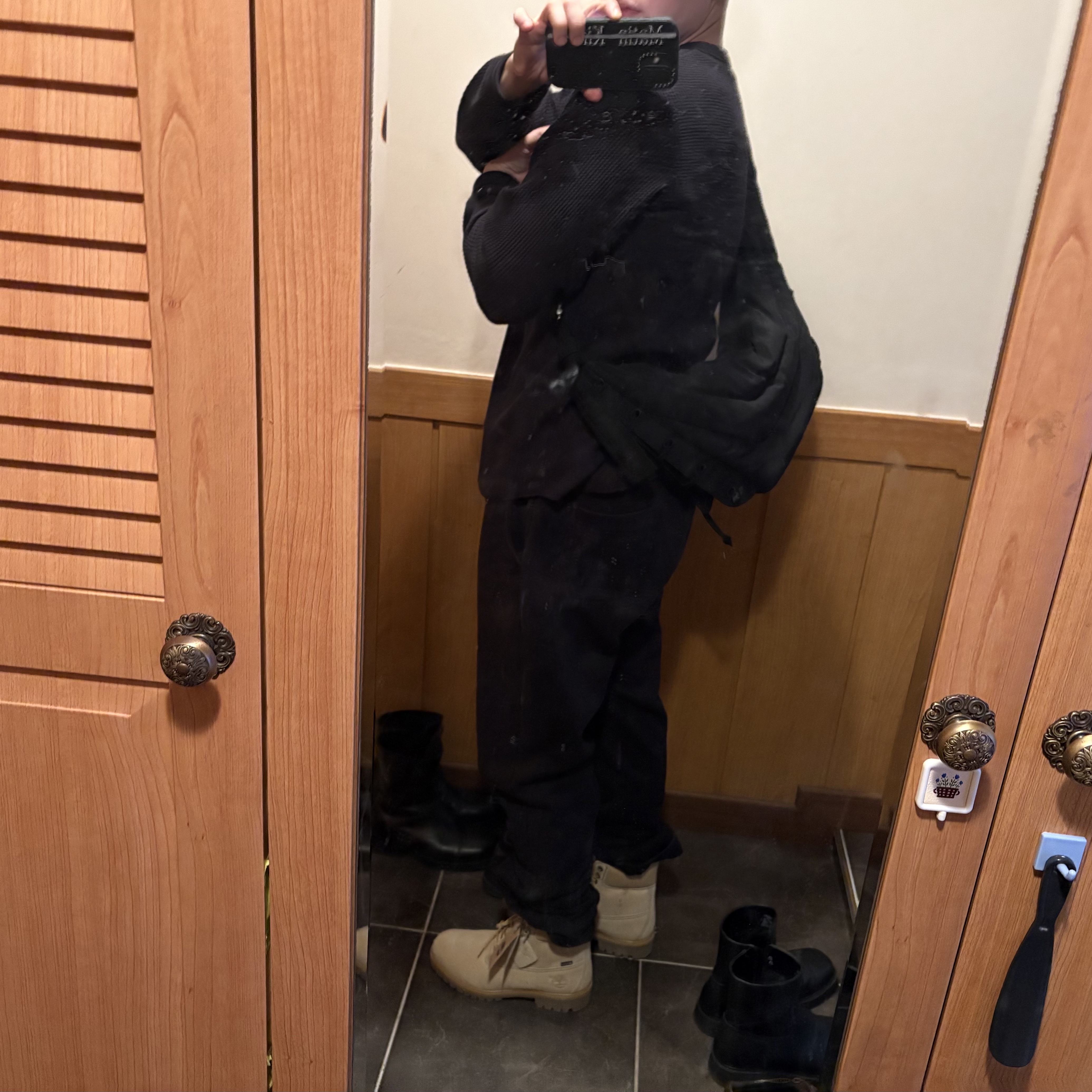 Lemaire Medium Soft Game Bag Nylon Canvas Black, Timberland × Nonnative 6 inch Gore-Tex Boot Light Beige Suede - Wide 착용 스타일
