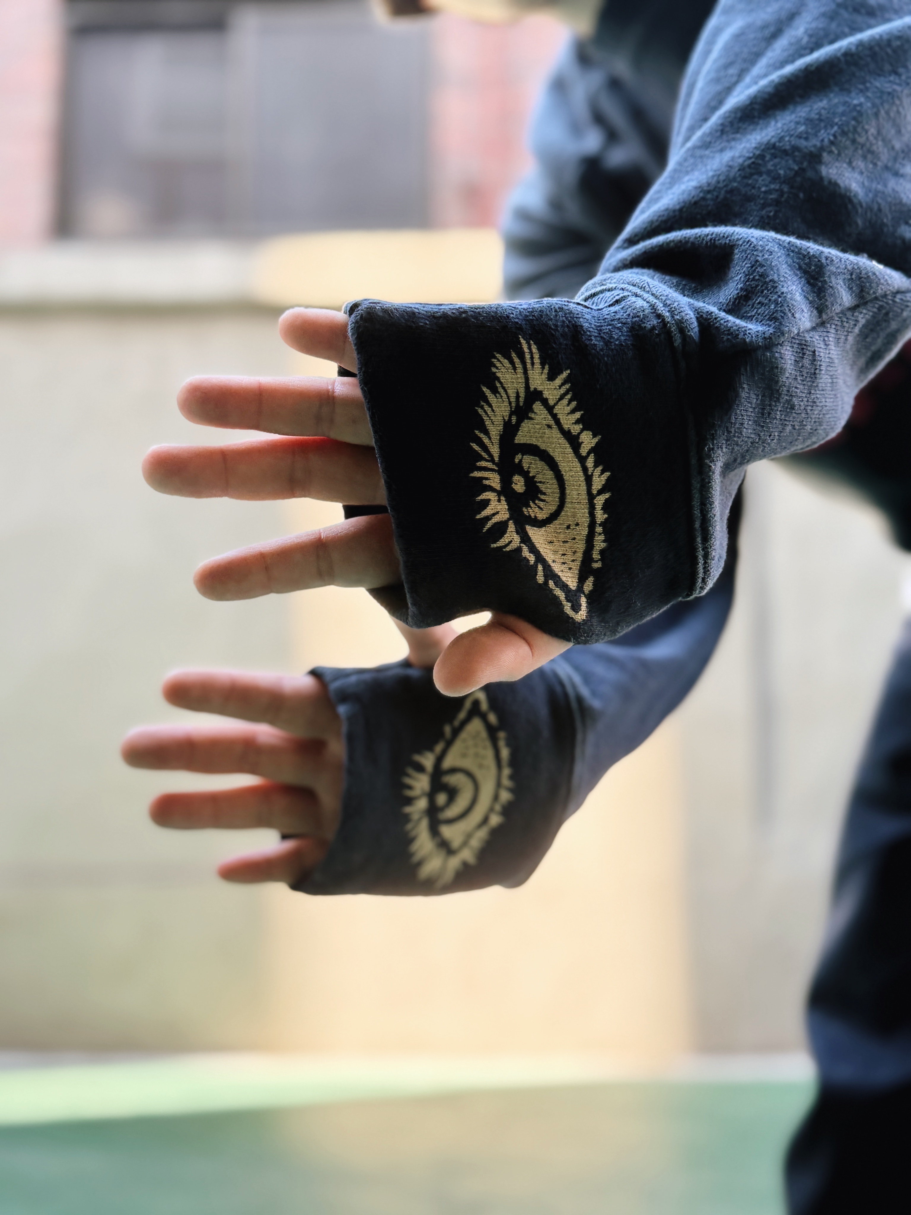 Kapital Raglan Crewneck Fleece Sweatshirt Speakeasy College Pt Navy, Kapital 7G Knit Gaudy Bucket Hat Green Khaki 착용 스타일 - 3