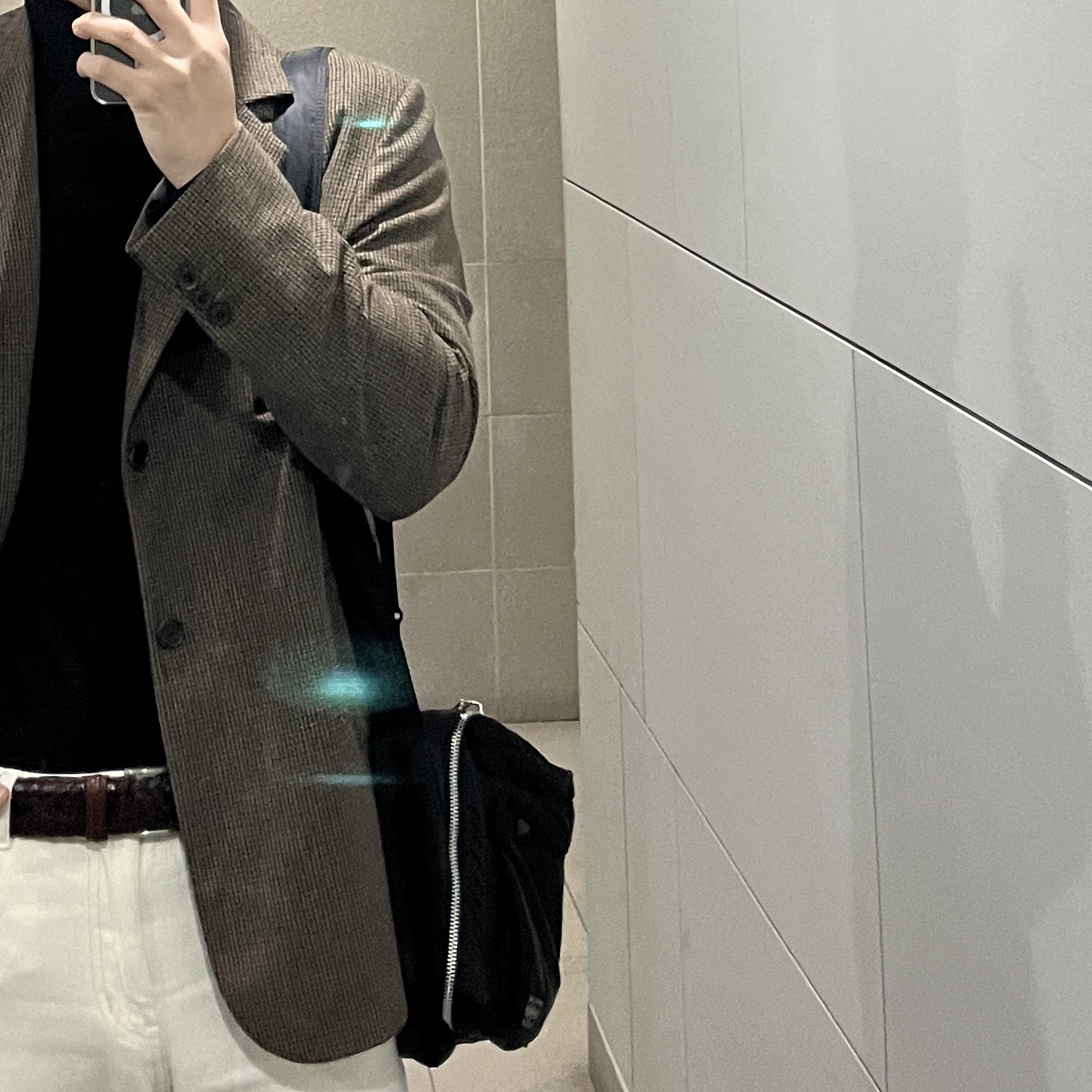 Porter Tanker Shoulder Bag S Black 착용 스타일