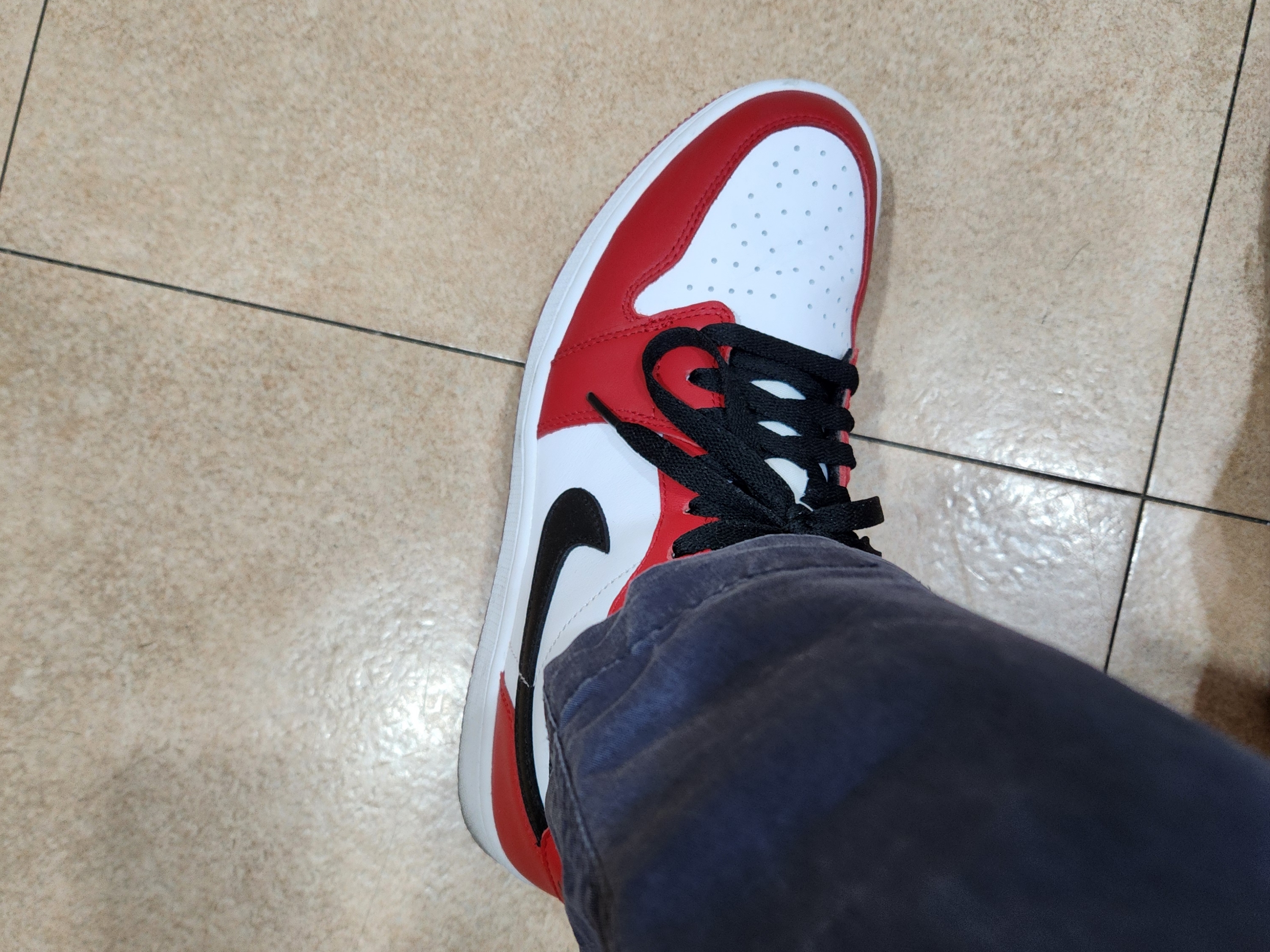 Jordan 1 Low Golf Chicago 착용 스타일