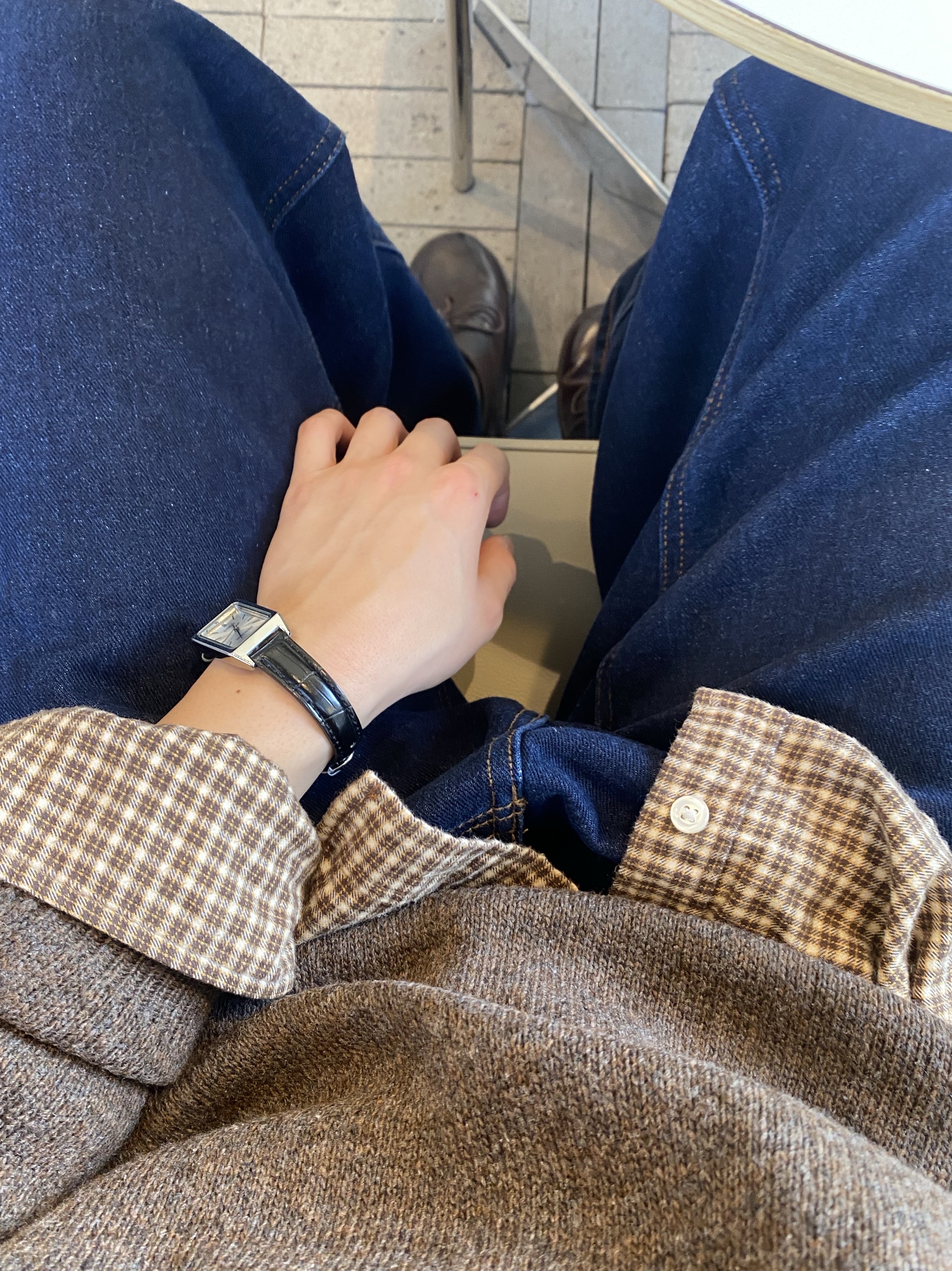 Yase Wooden Horsehide Derby Shoes Brown, Casio LTP-V007L-7B1 착용 스타일