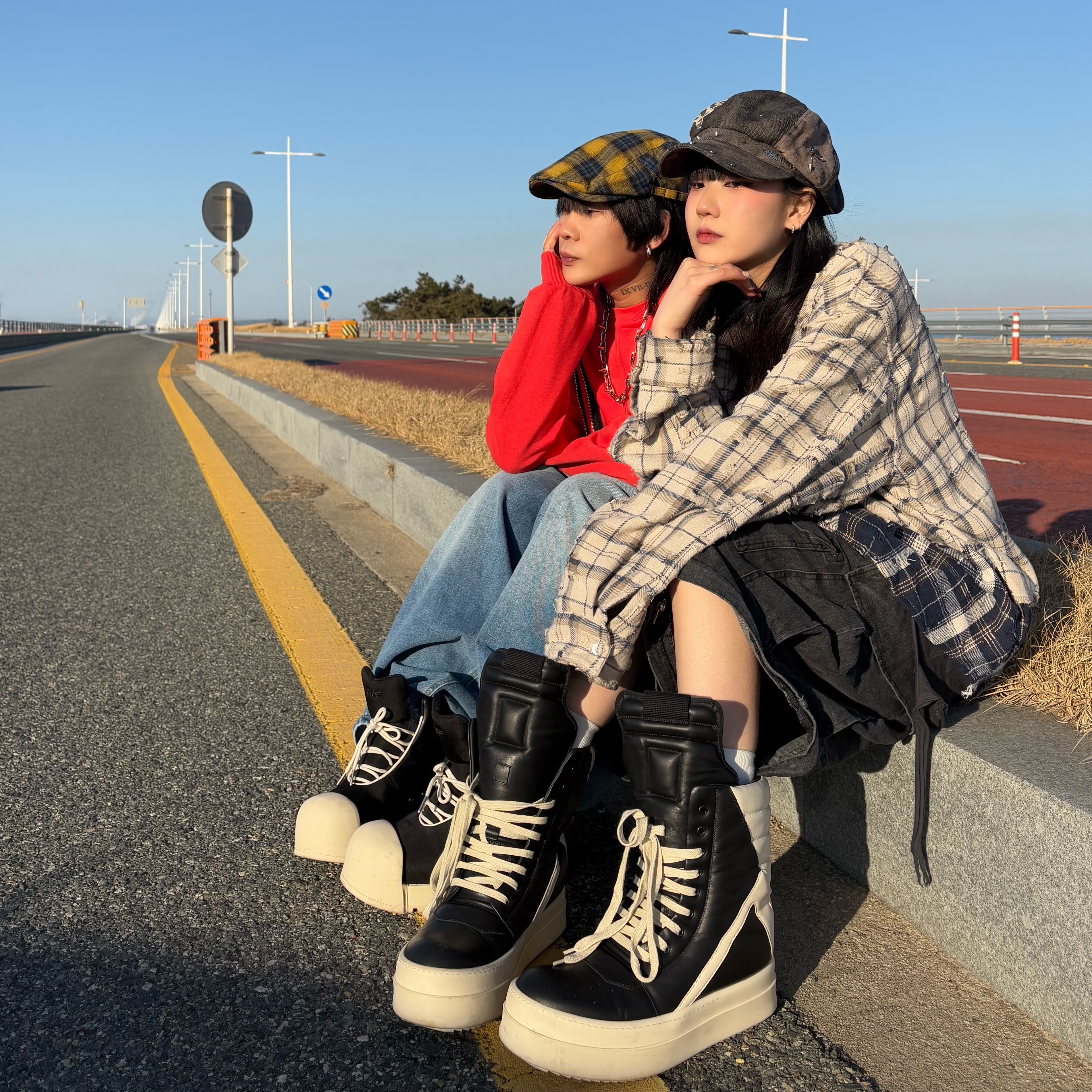 Rick Owens Mega Bumper Geobasket Black Milk 착용 스타일 - 1