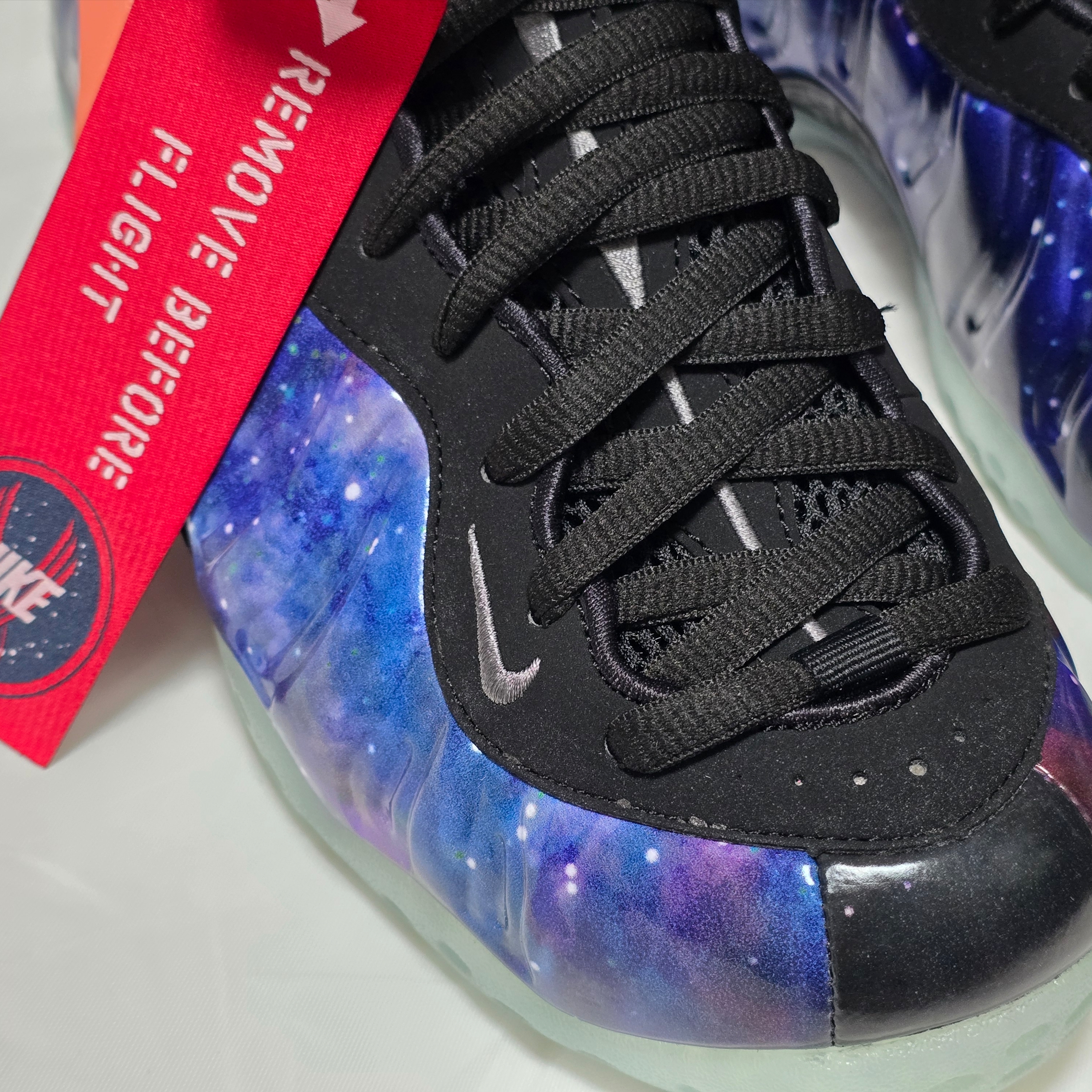 Nike Air Foamposite One Galaxy 착용 스타일