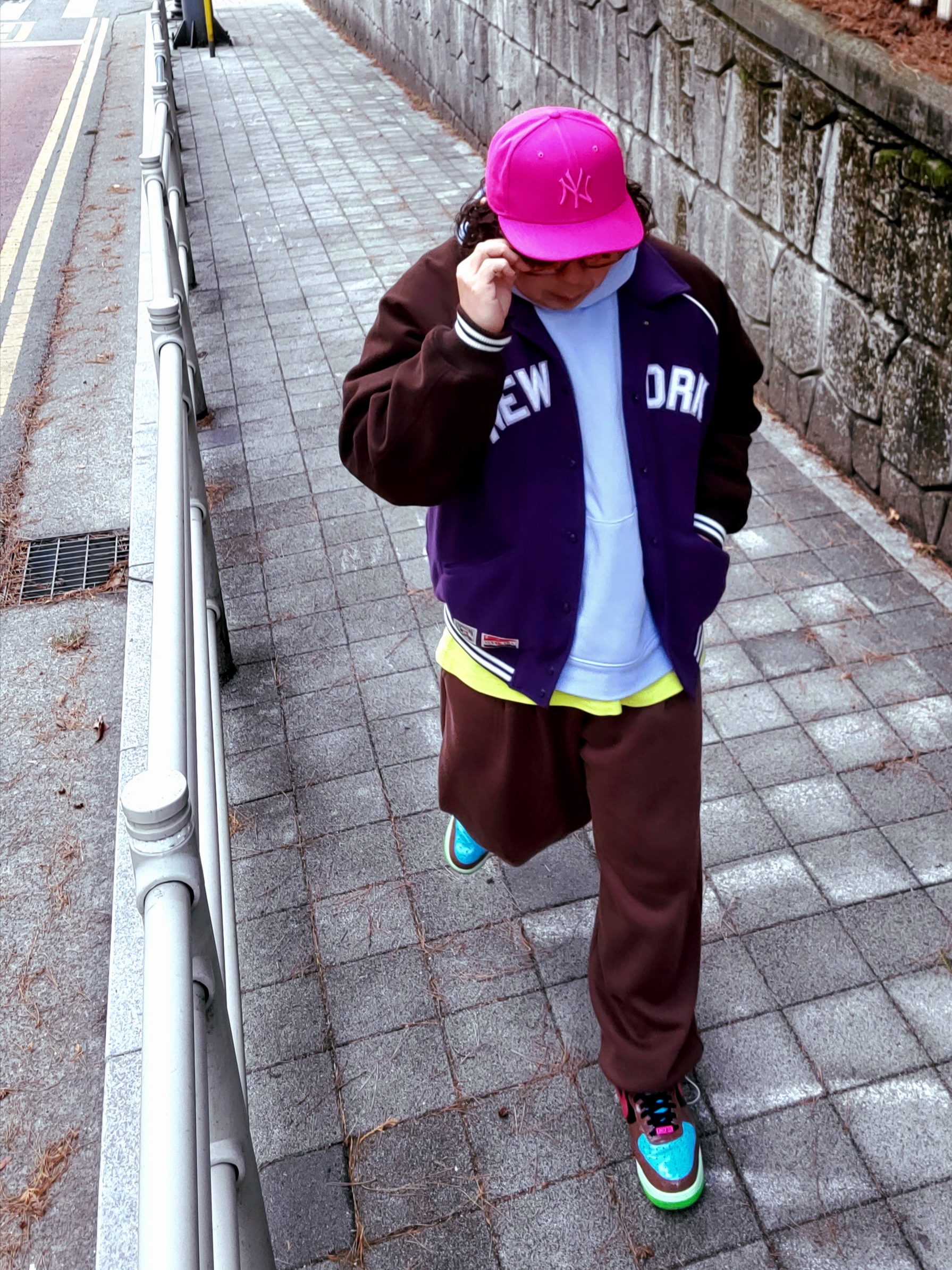 Nike x Undefeated Air Force 1 Low SP Multi Patent Pink Prime 착용 스타일 - 1