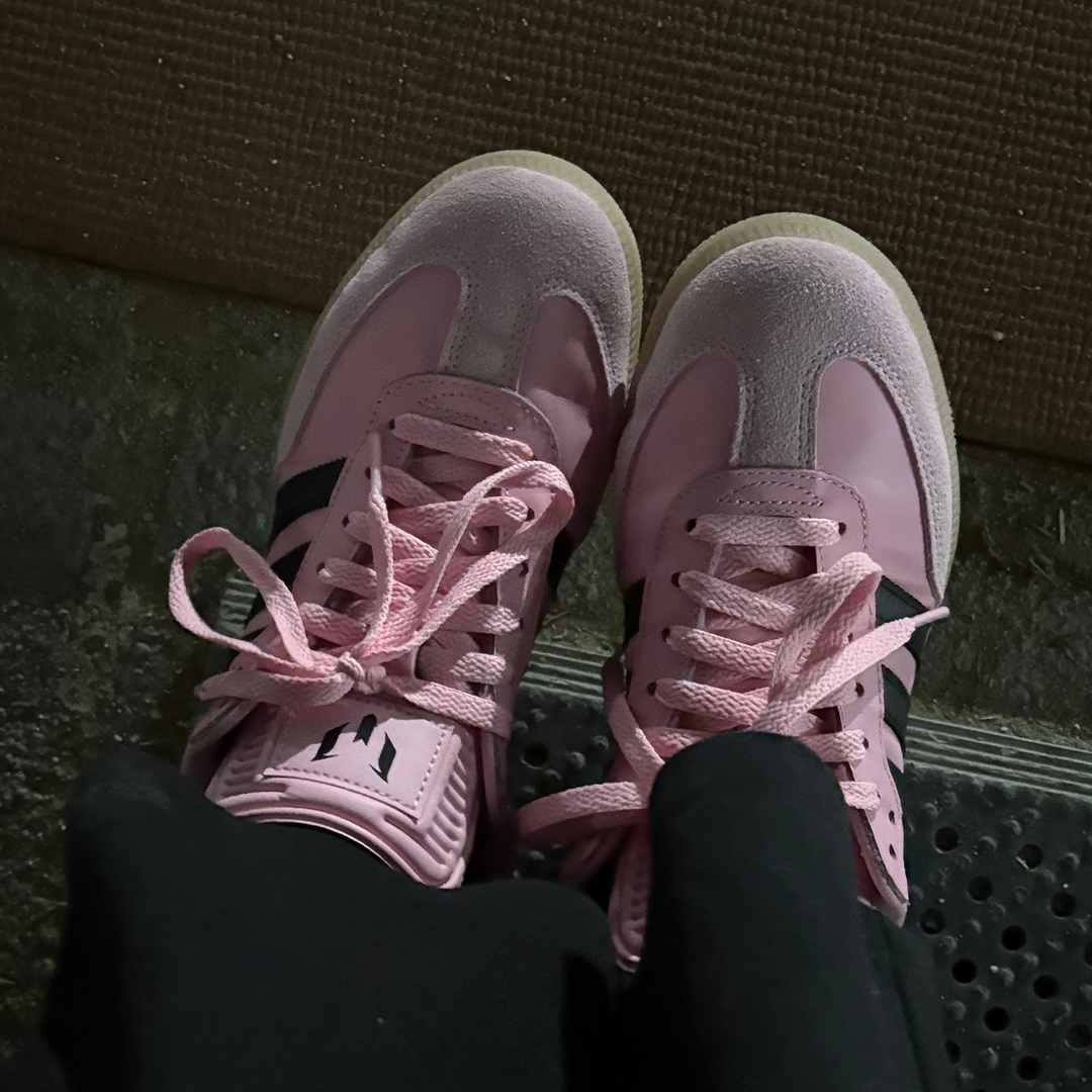 Adidas x Inter Miami CF Samba Pink Core Black 착용 스타일