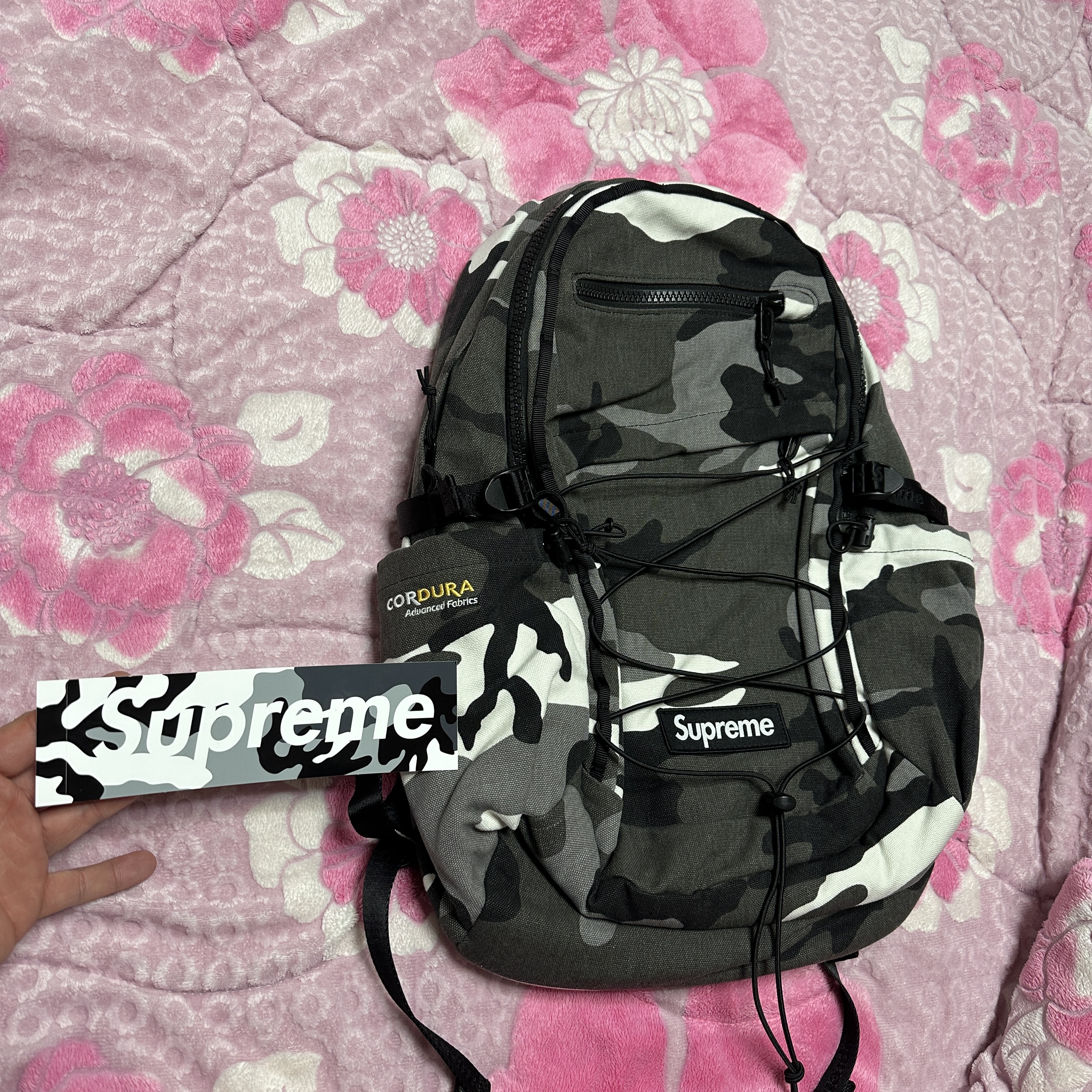 Supreme Backpack Snow Camo - 25SS 착용 스타일 - 2