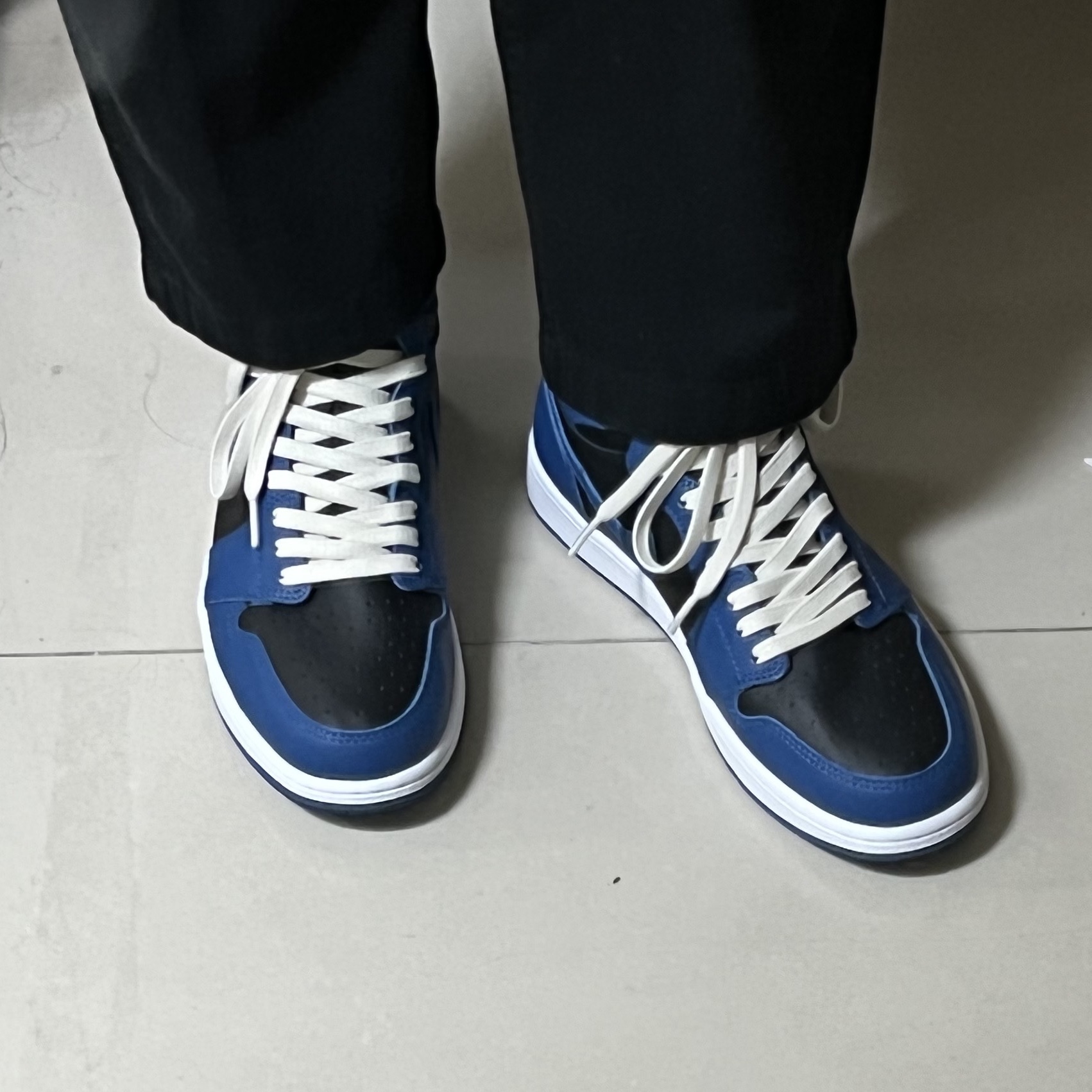 Jordan 1 Retro High OG Dark Marina Blue 착용 스타일