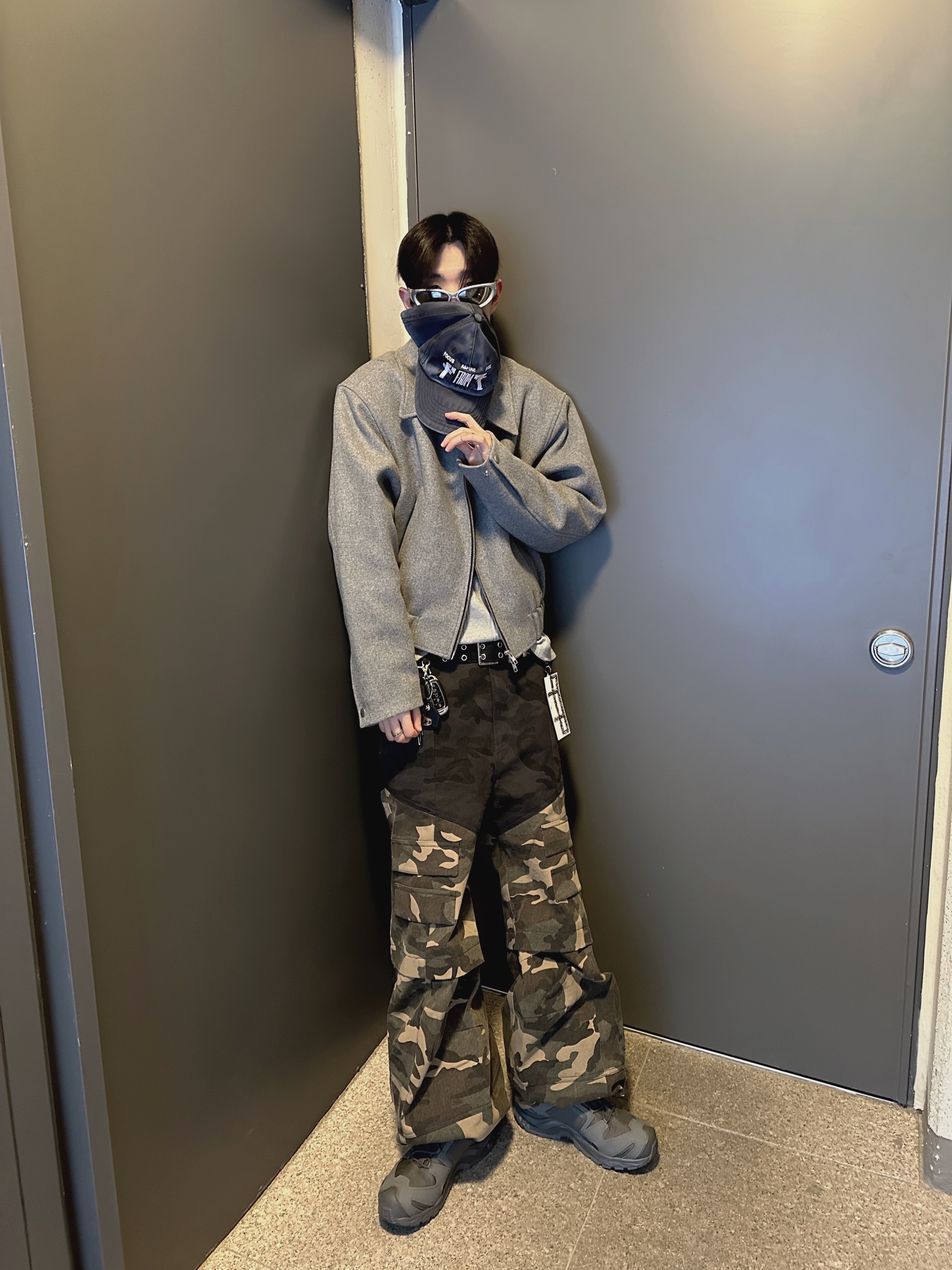 Salomon x Rier XA Jungle Castlerock, qAp Two Tiered Cargo Pants Double Camo 착용 스타일 - 2