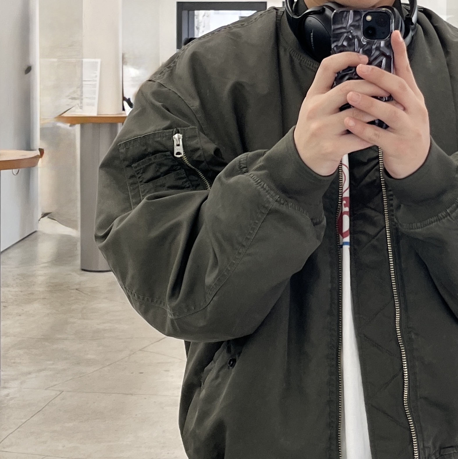 BOSE QC45 Triple Black (Korean Ver.) 착용 스타일