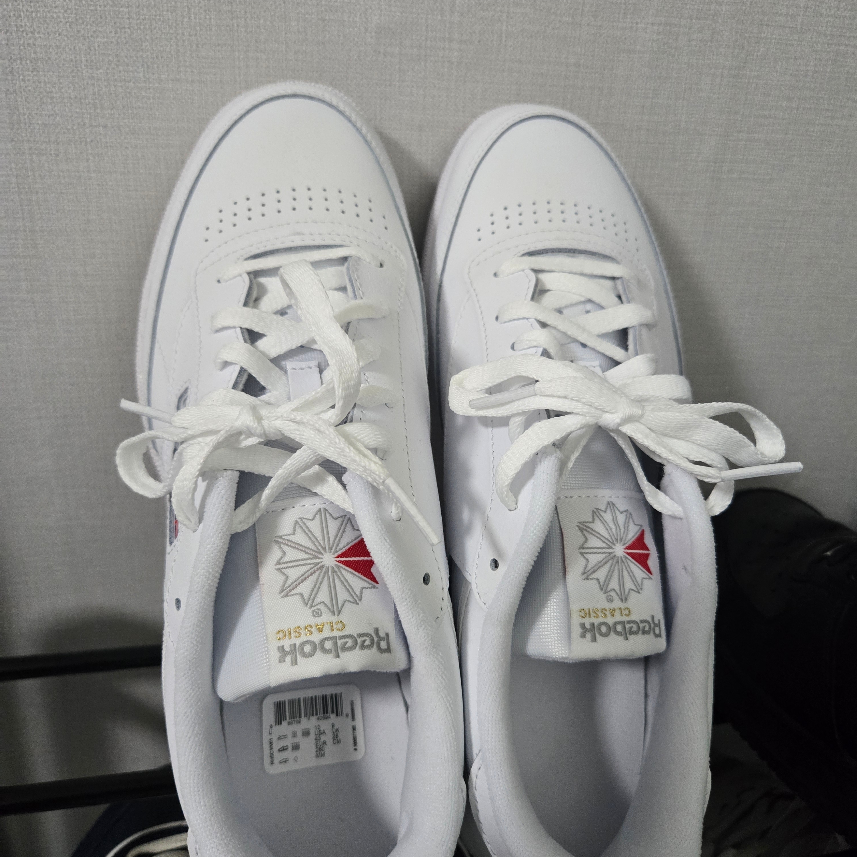 Reebok Club C 85 White Gray 착용 스타일