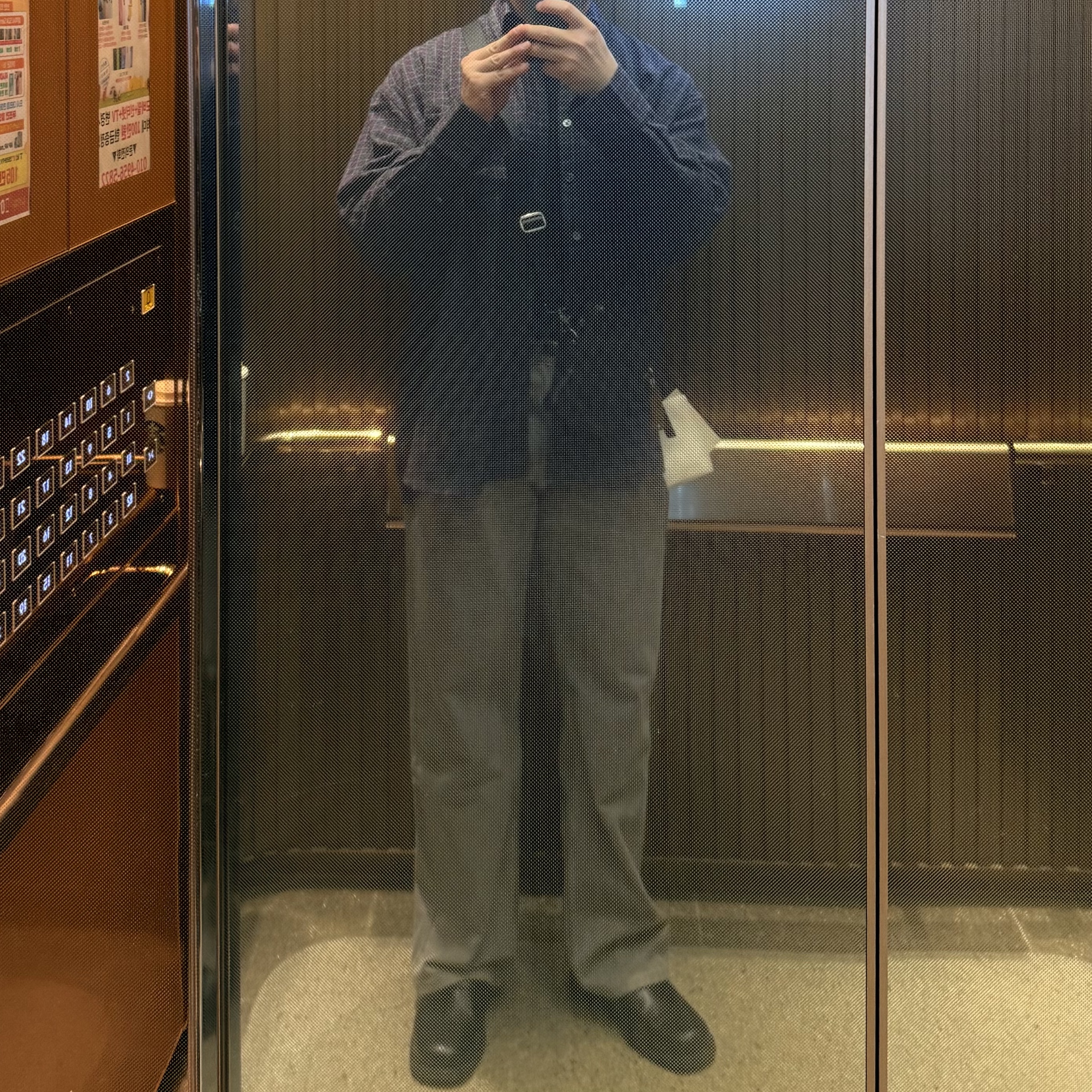 Our Legacy Borrowed BD Shirt Sophomore Check Rural Wool, Our Legacy Camion Mule Black Leather 착용 스타일 - 2
