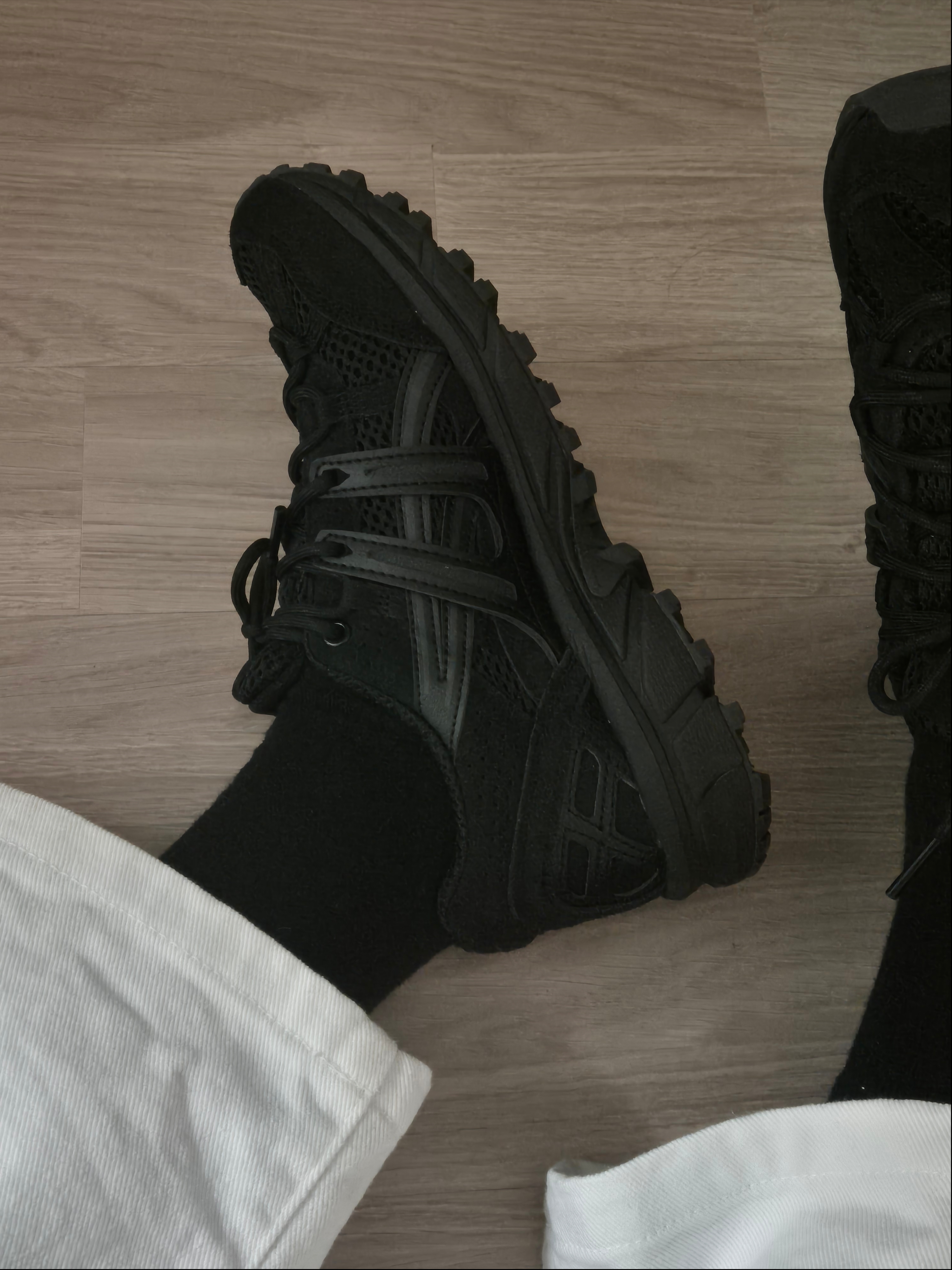 Asics Gel-Sonoma 15-50 Black 착용 스타일 - 3