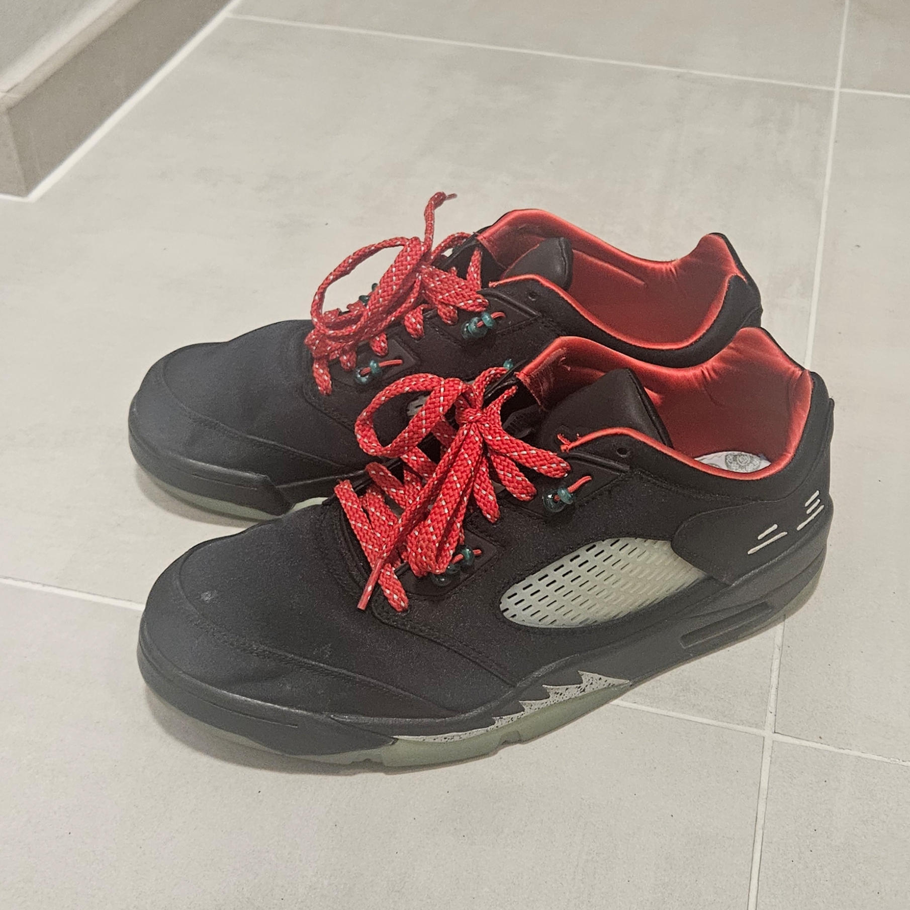 Jordan 5 x Clot Retro Low SP Anthracite 착용 스타일