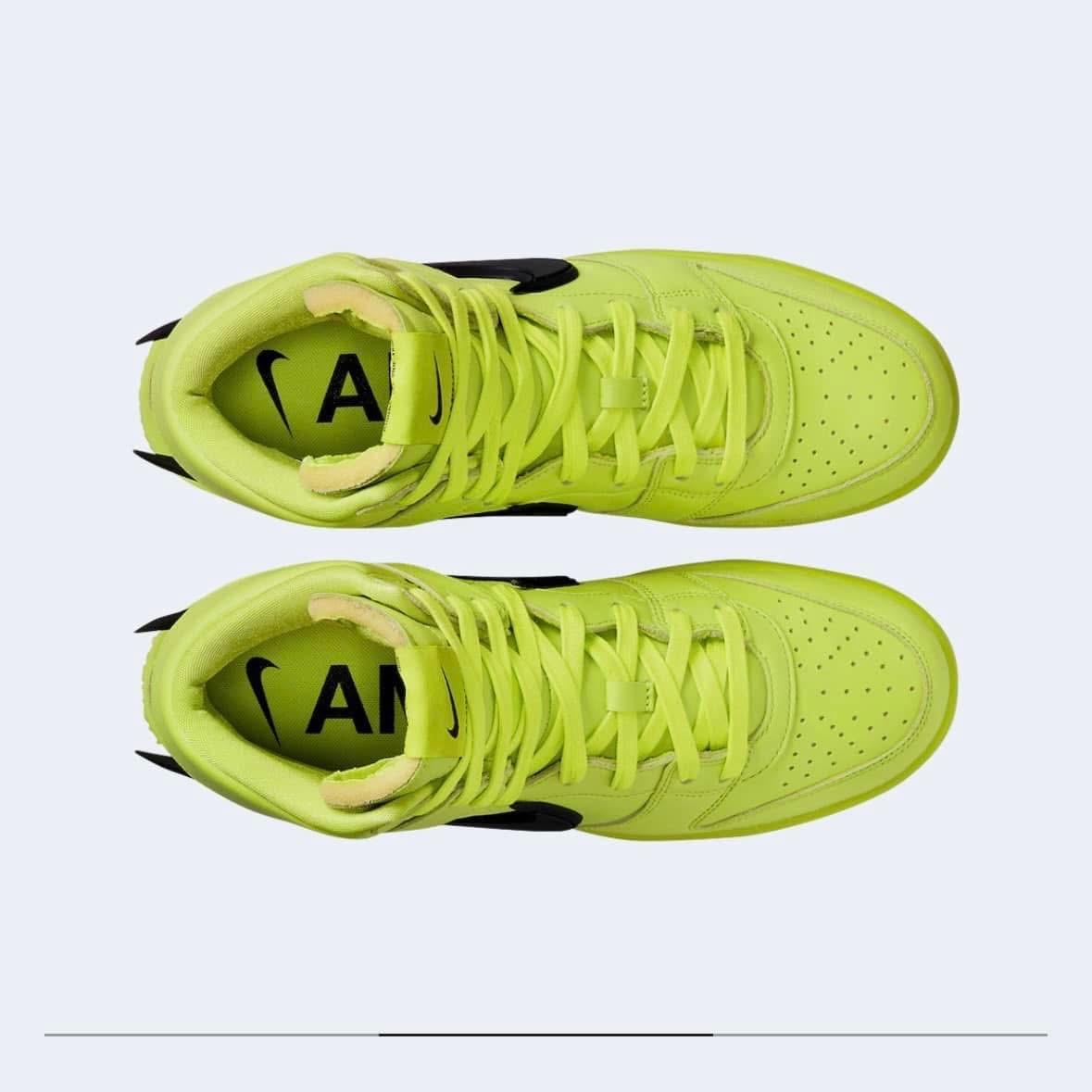 Nike x Ambush Dunk High Flash Lime 착용 스타일 - 3