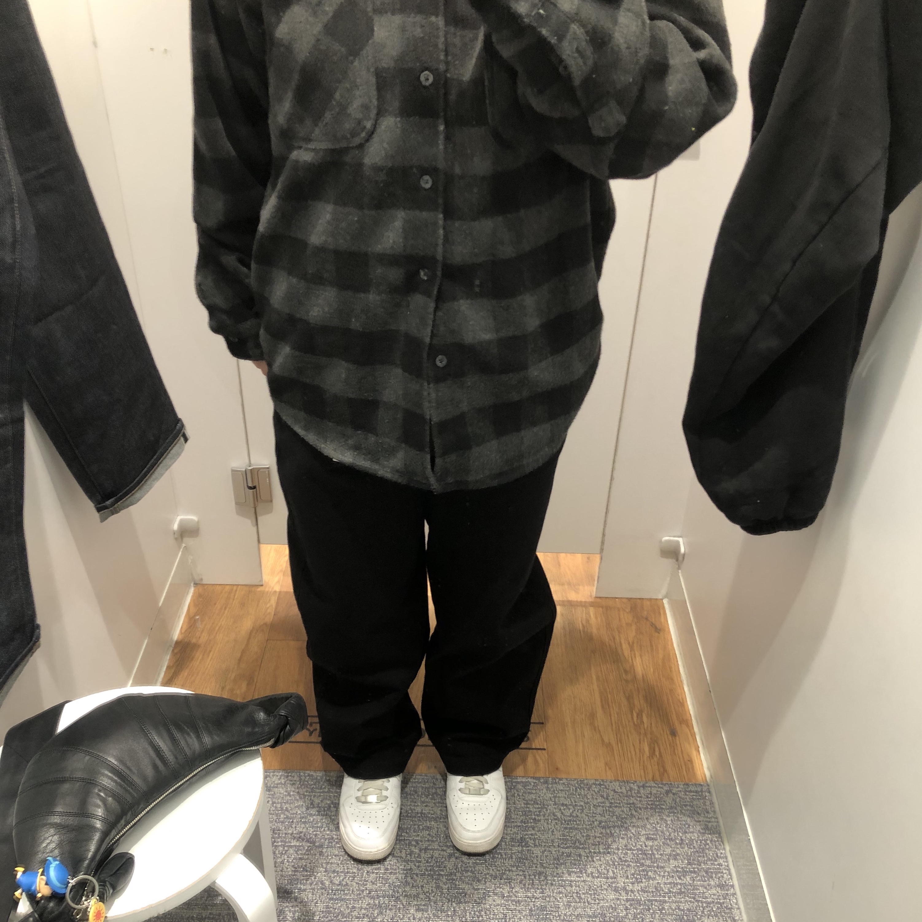 Lemaire Small Croissant Bag Coated Cotton Black, IAB Studio Gingham Check Shirt Black White 착용 스타일