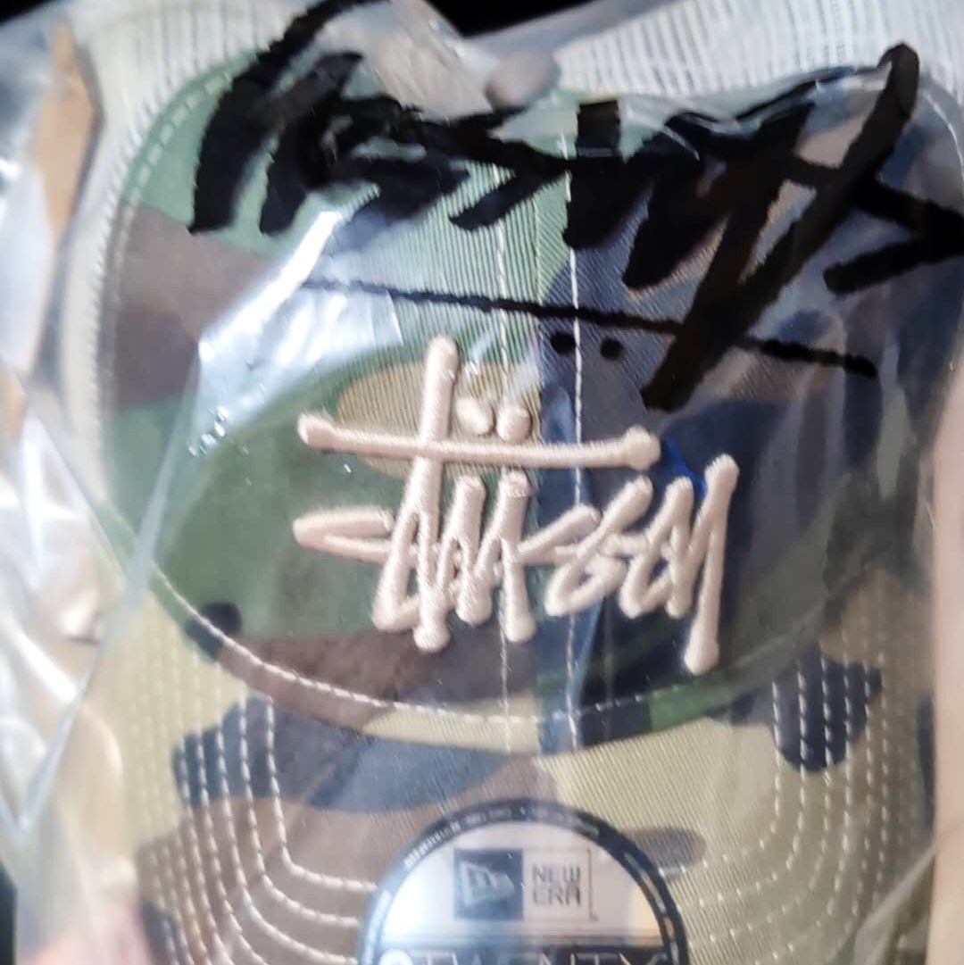 Stussy Basic New Era 9Twenty Basic Strapback Black, Stussy New Era 9twenty Basic Trucker Woodland Camo 착용 스타일 - 2