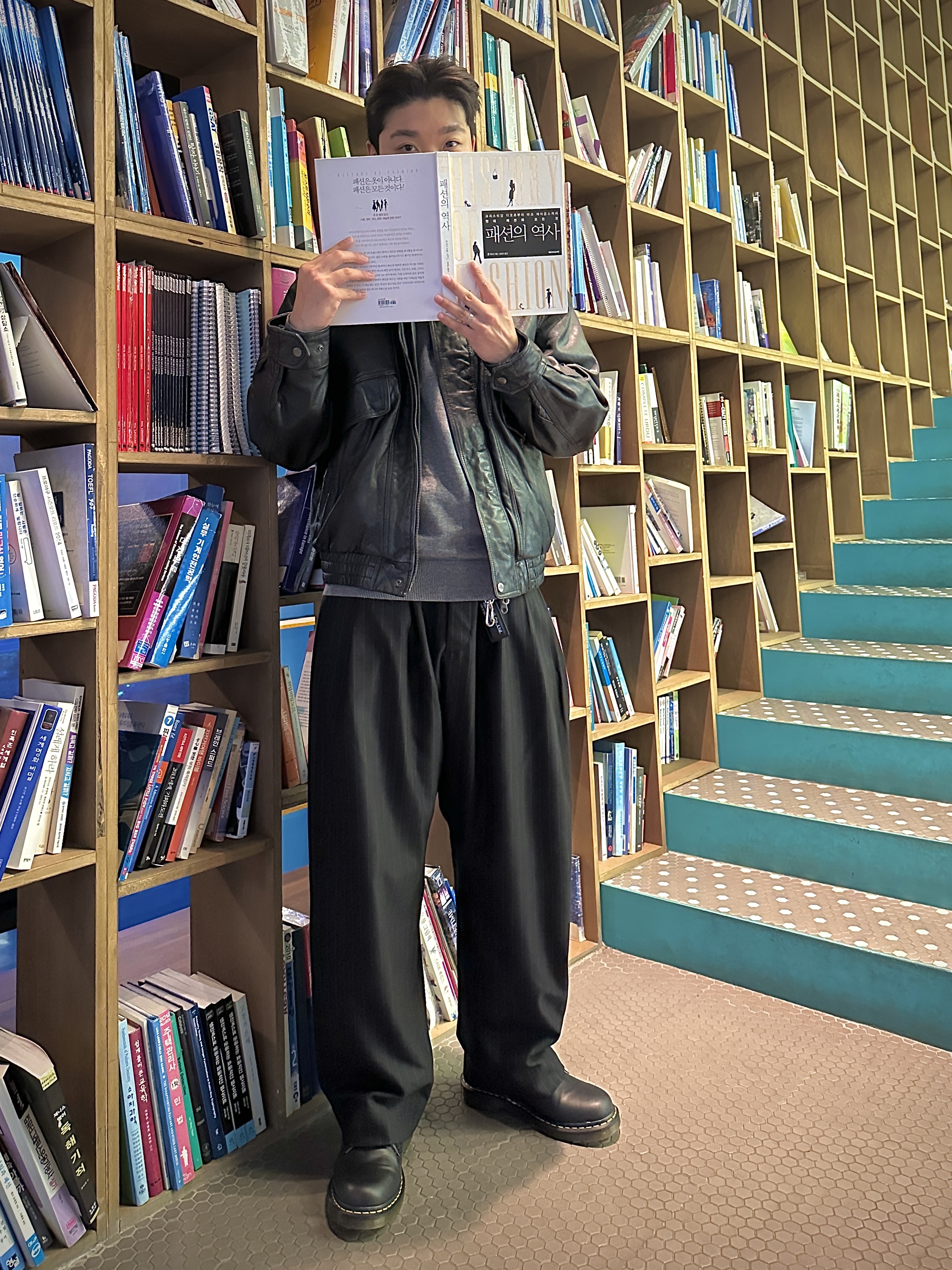 Dr. Martens 1461 Smooth Black 착용 스타일 - 2