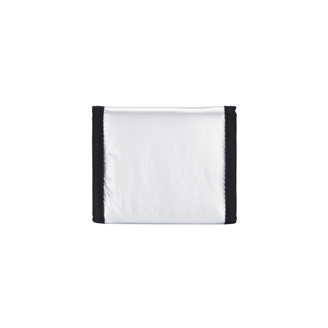 마뗑킴 글로시 캠프 지갑 실버(Matin Kim Glossy Camp Wallet Silver) - 3