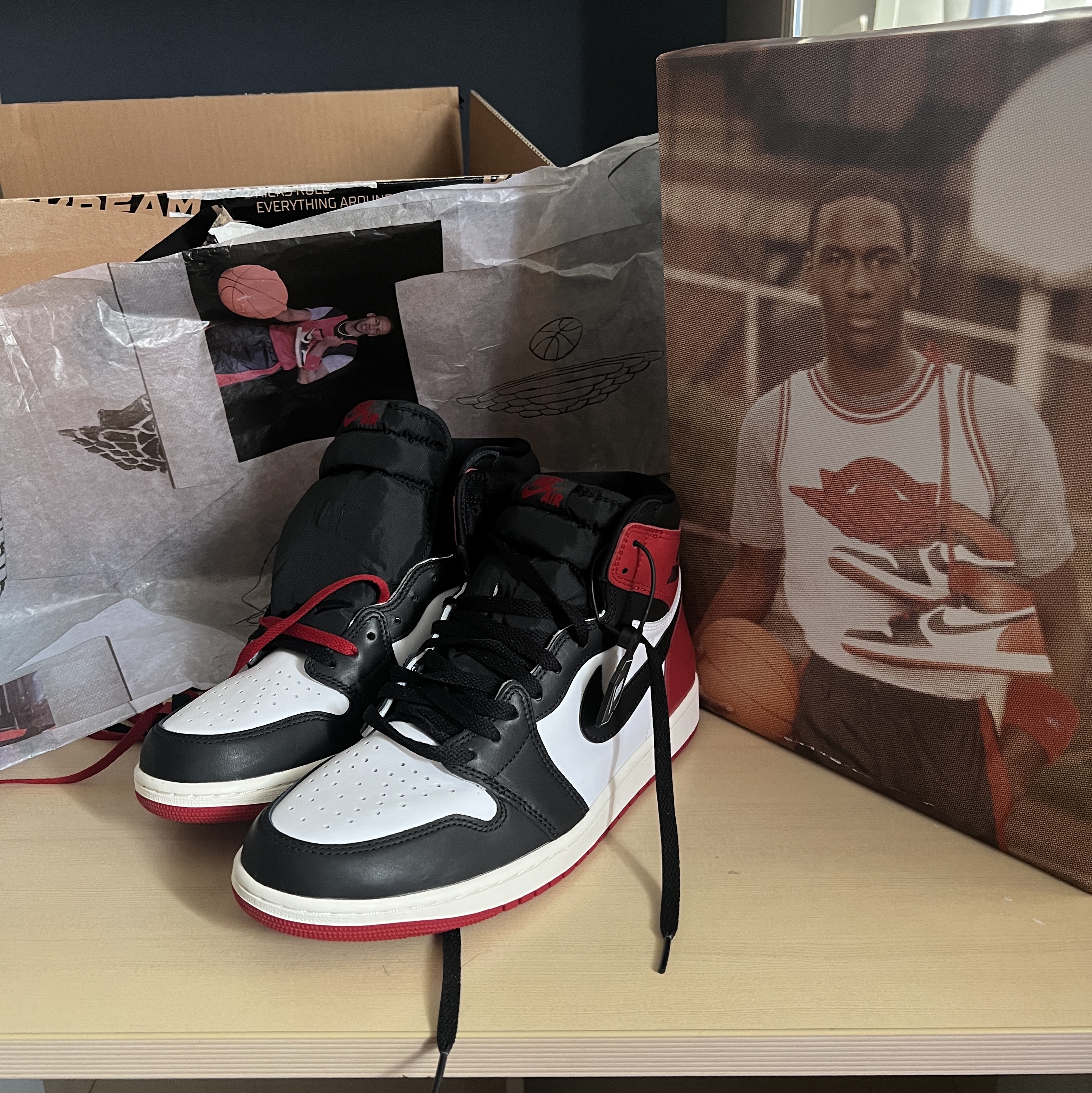 Jordan 1 Retro High OG Black Toe 착용 스타일 - 1