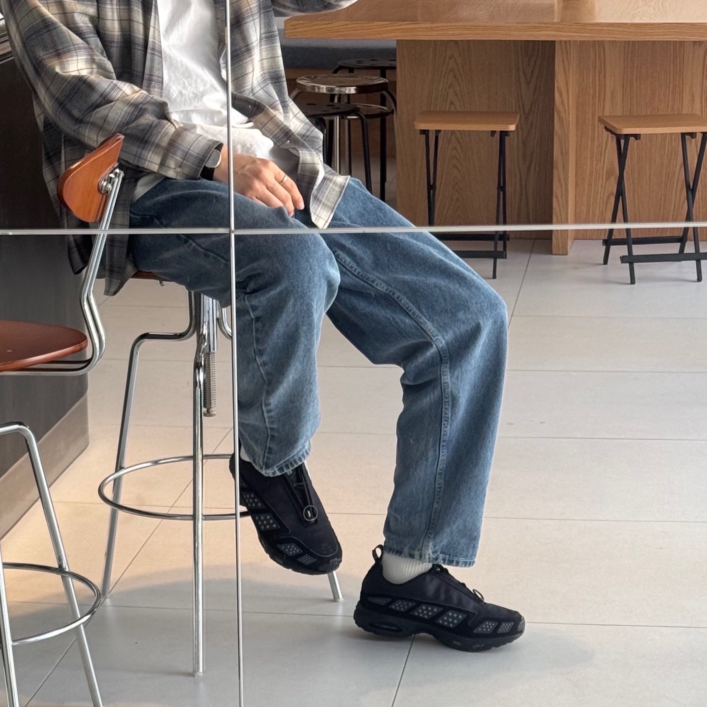 (W) Nike Air Max SNDR Black and Silver, Auralee Super Light Wool Check Shirt Grey Check - 23AW 착용 스타일