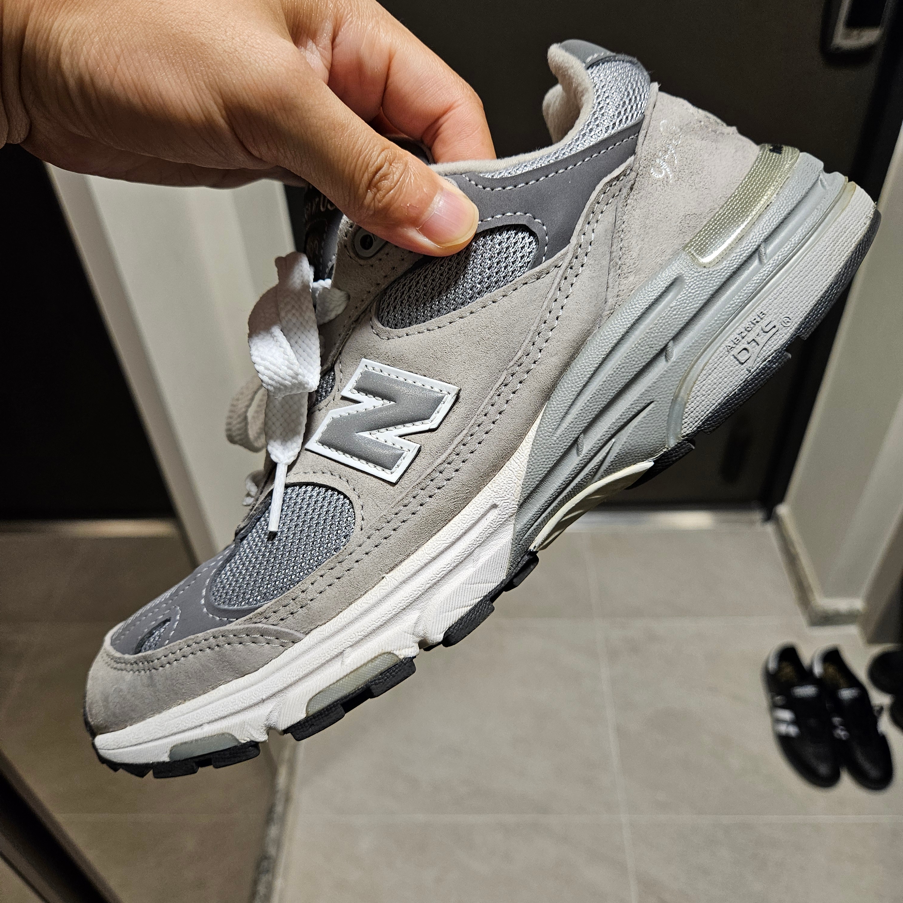 New Balance 993 Made in USA Grey - D Standard 착용 스타일