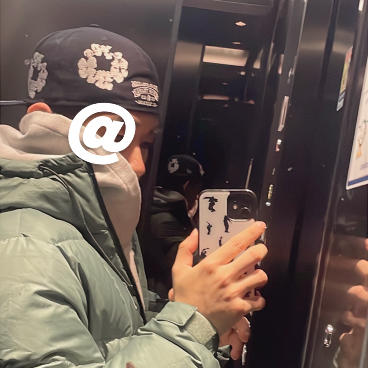 Denim Tears x New Era Cotton Wreath Navy, Carhartt WIP Aspen Jacket Alpha Green 착용 스타일