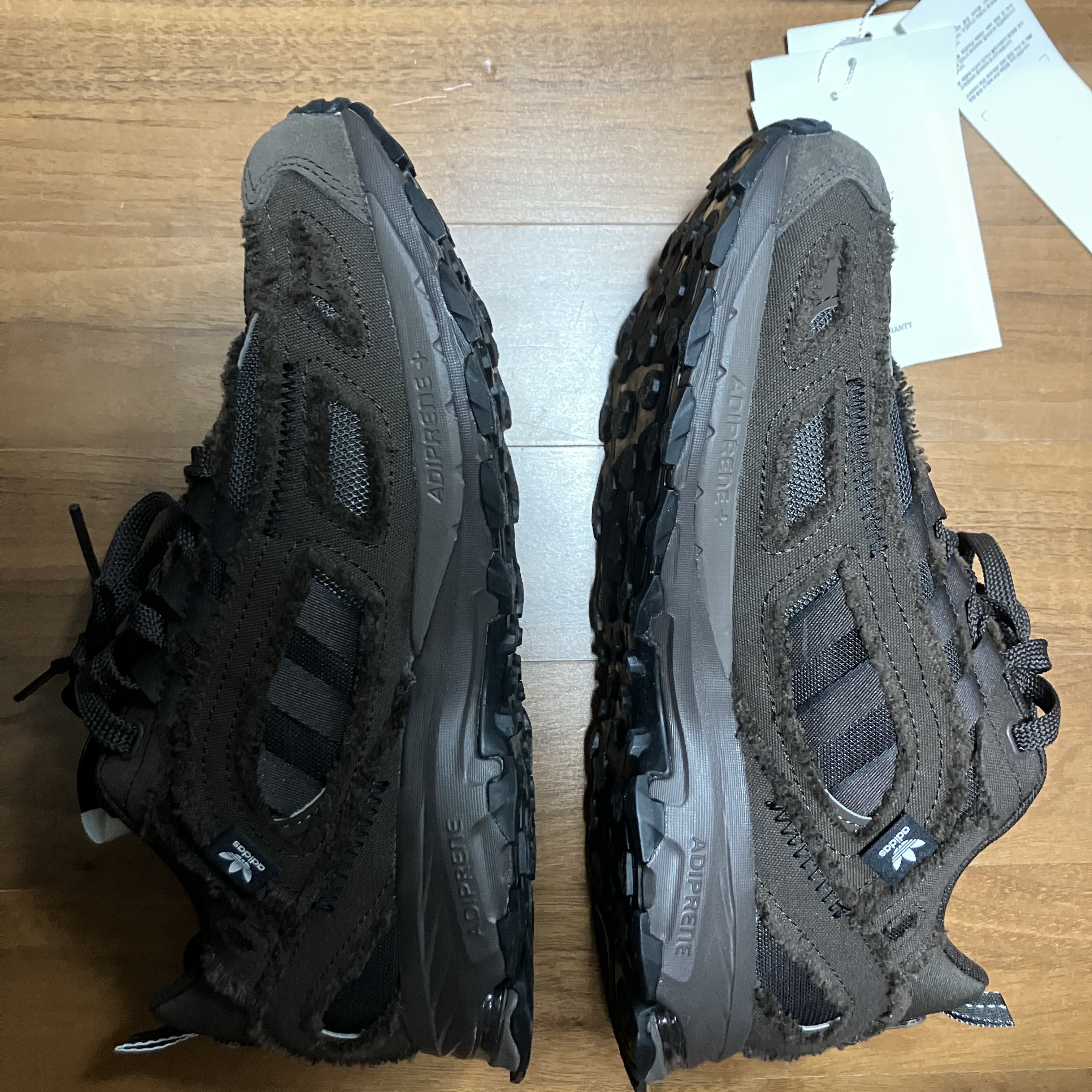 Adidas x Song for the Mute Shadowturf Dark Brown 착용 스타일