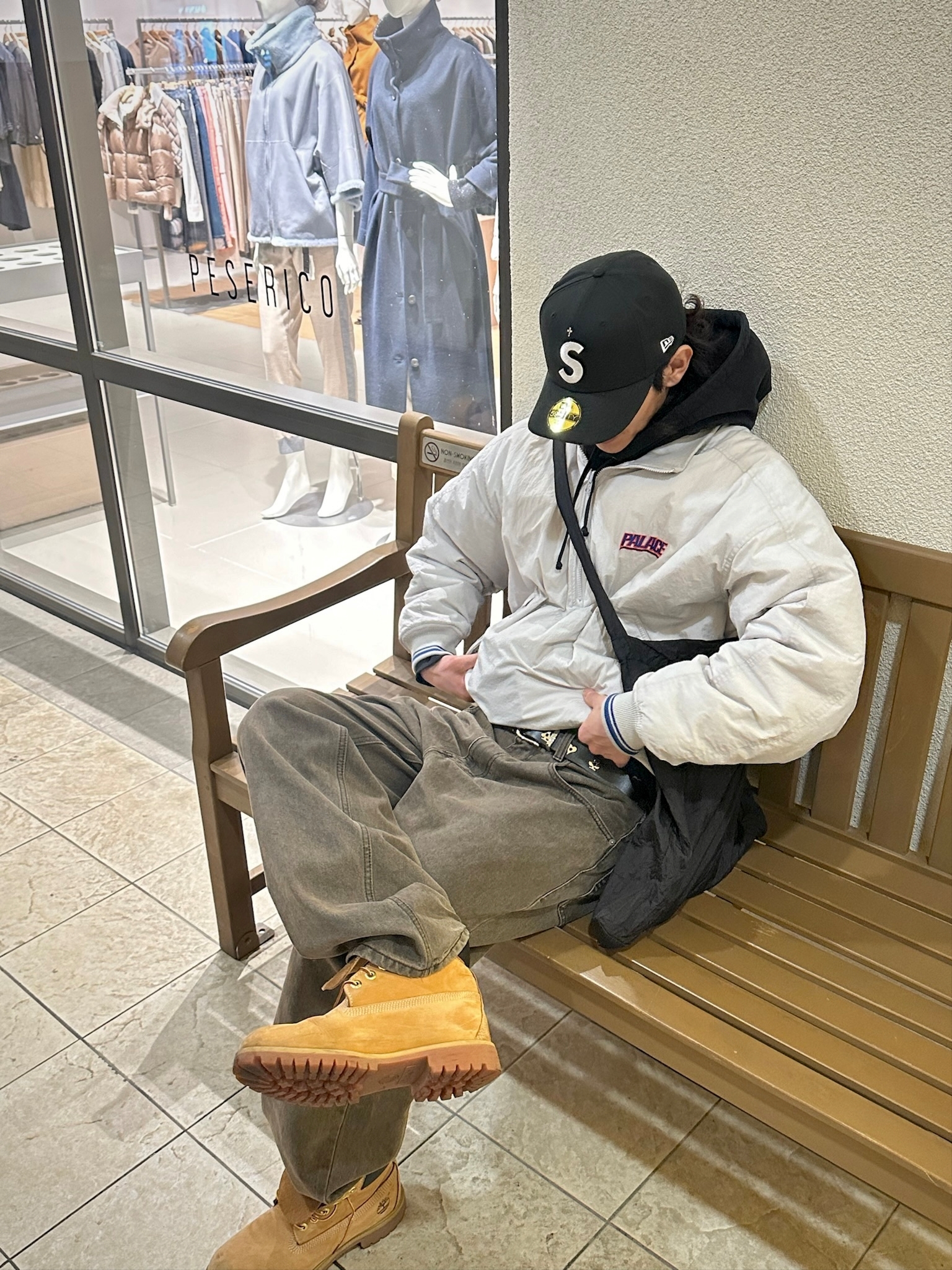 Palace Reversible Quilted Sports Bomber Grey - 23SS, Stussy Royal Suit Dress Belt Black 착용 스타일