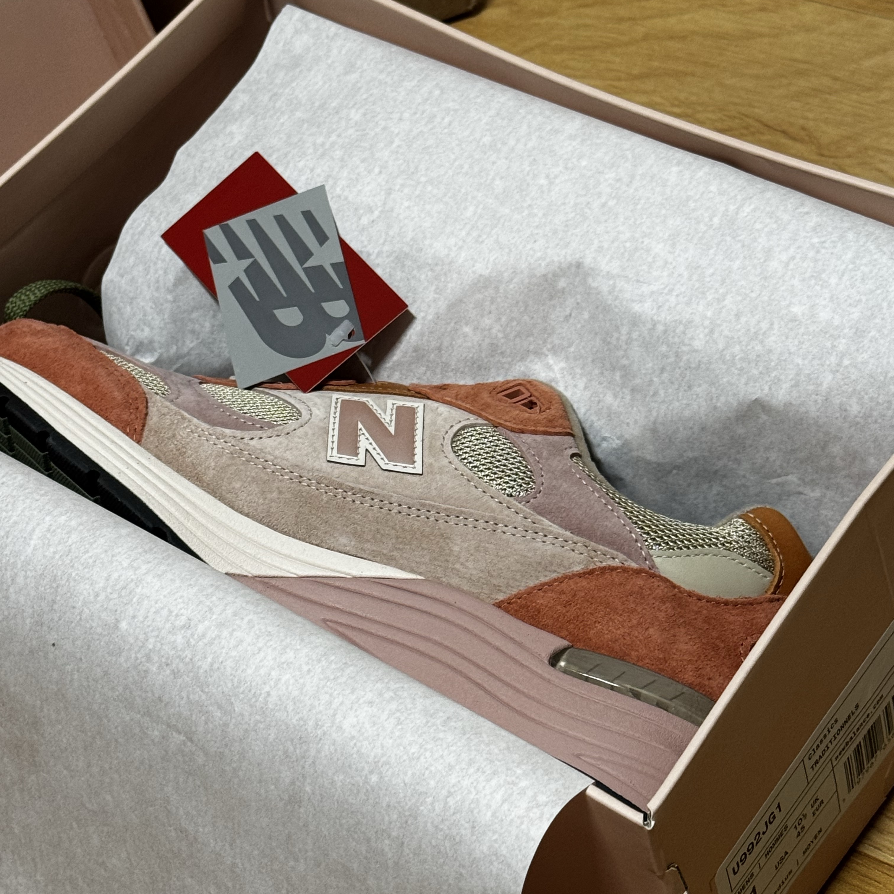 New Balance x Joe Freshgoods 992 Made in USA Aged Well 착용 스타일 - 2