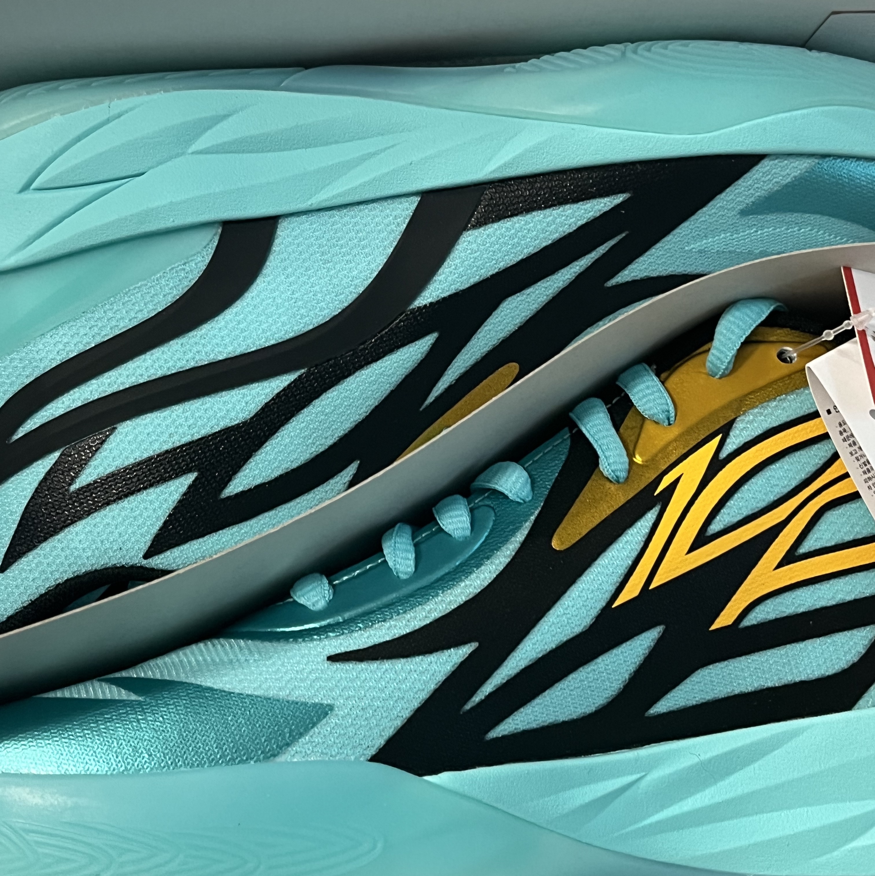 Puma MB.02 Lamelo Ball Elektro Aqua 착용 스타일 - 2