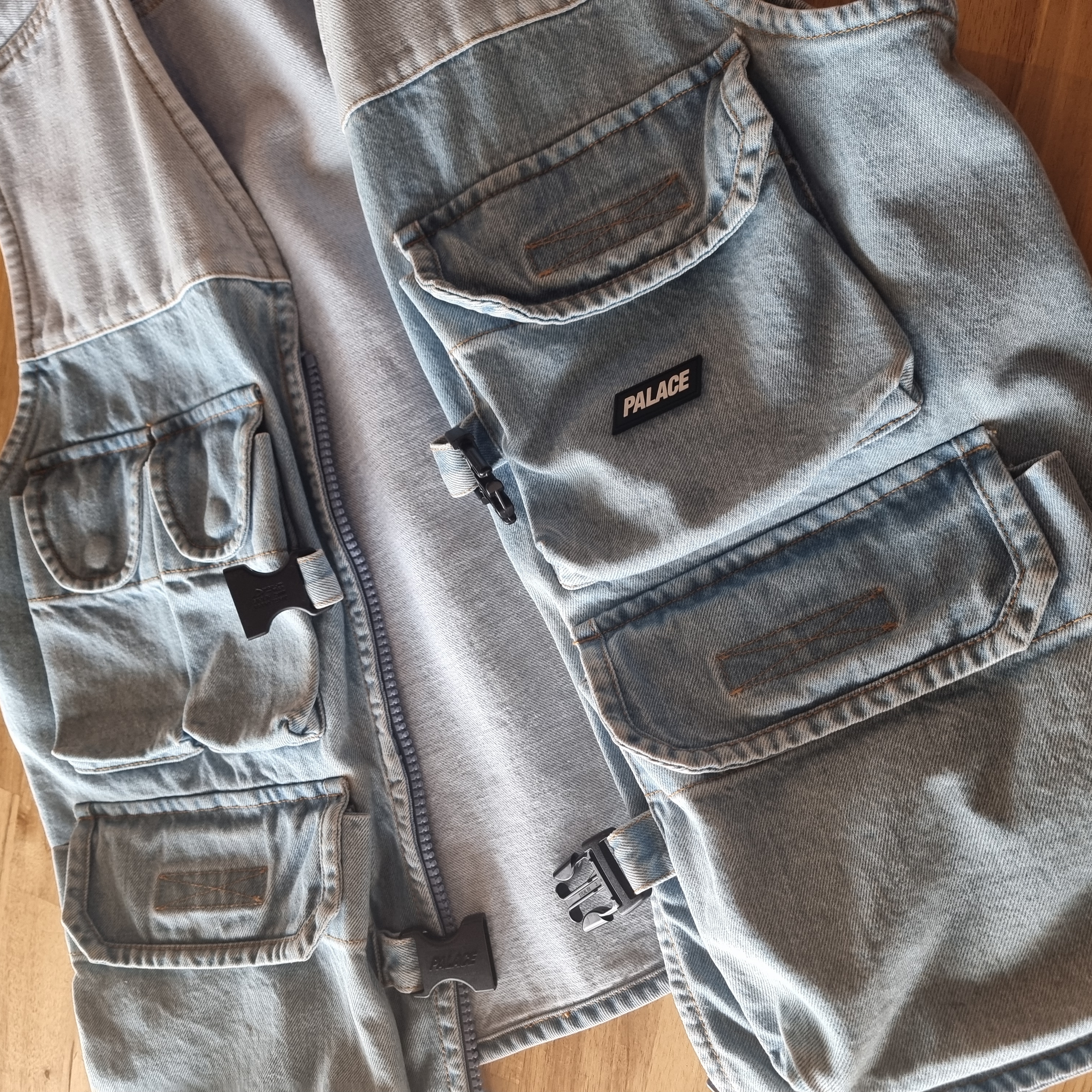 Palace Utility Gilet Denim - 23SS 착용 스타일