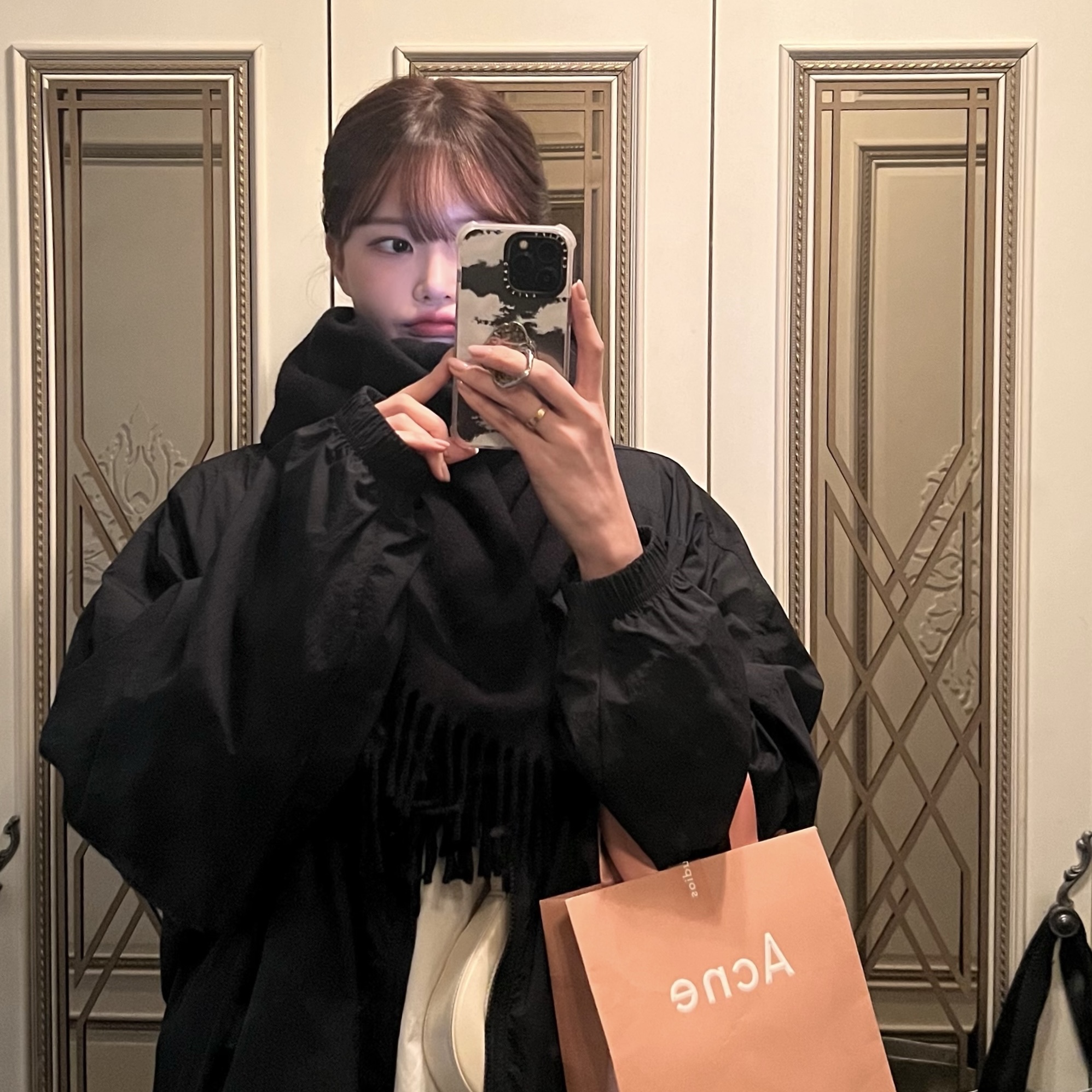 Adidas Originals Track Pants Gender Neutral Dark Brown - KR Sizing, Acne Studios Wool Fringe Muffler Black 착용 스타일 - 2